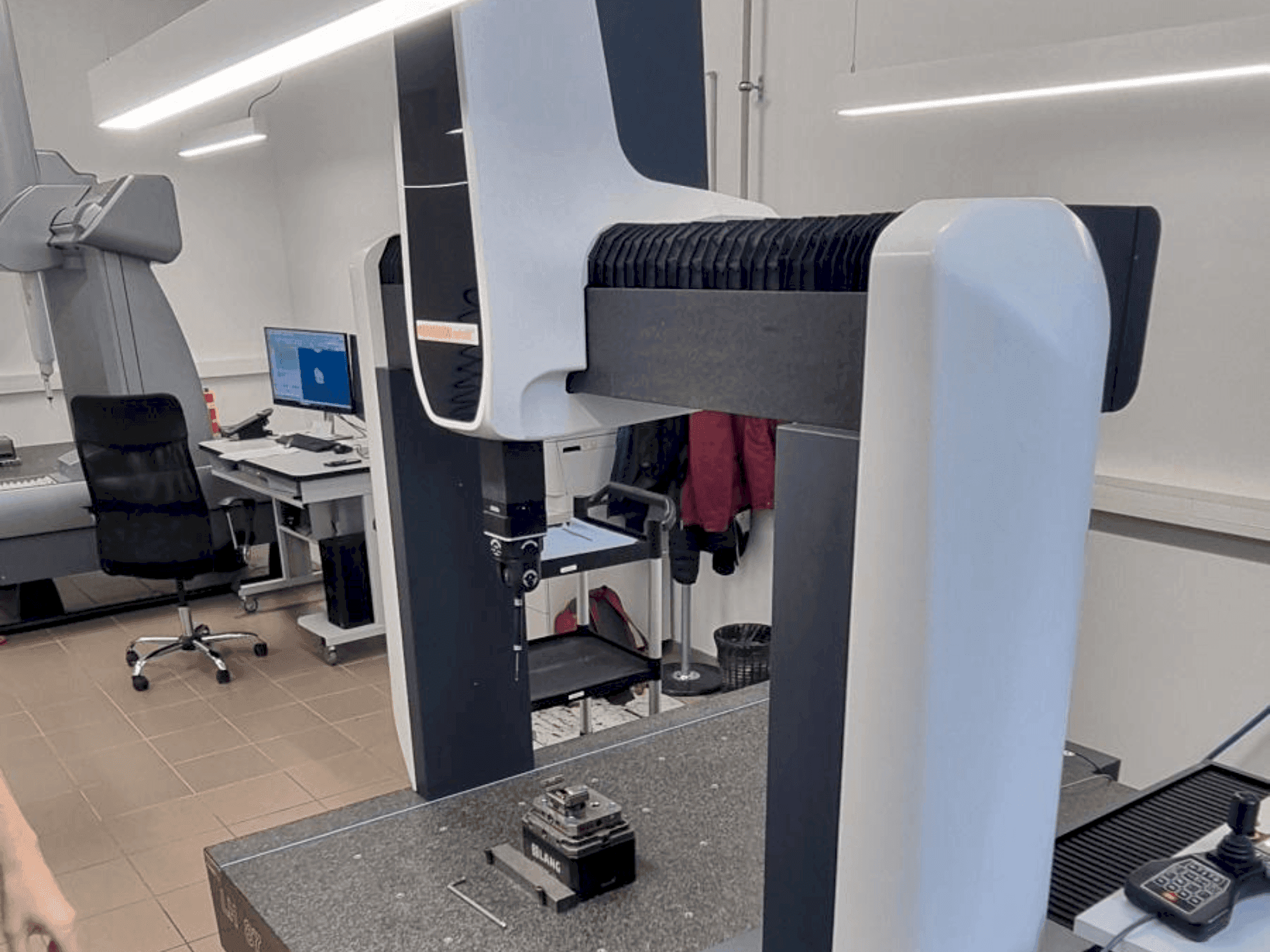 Masina Wenzel LH87   eestvaade