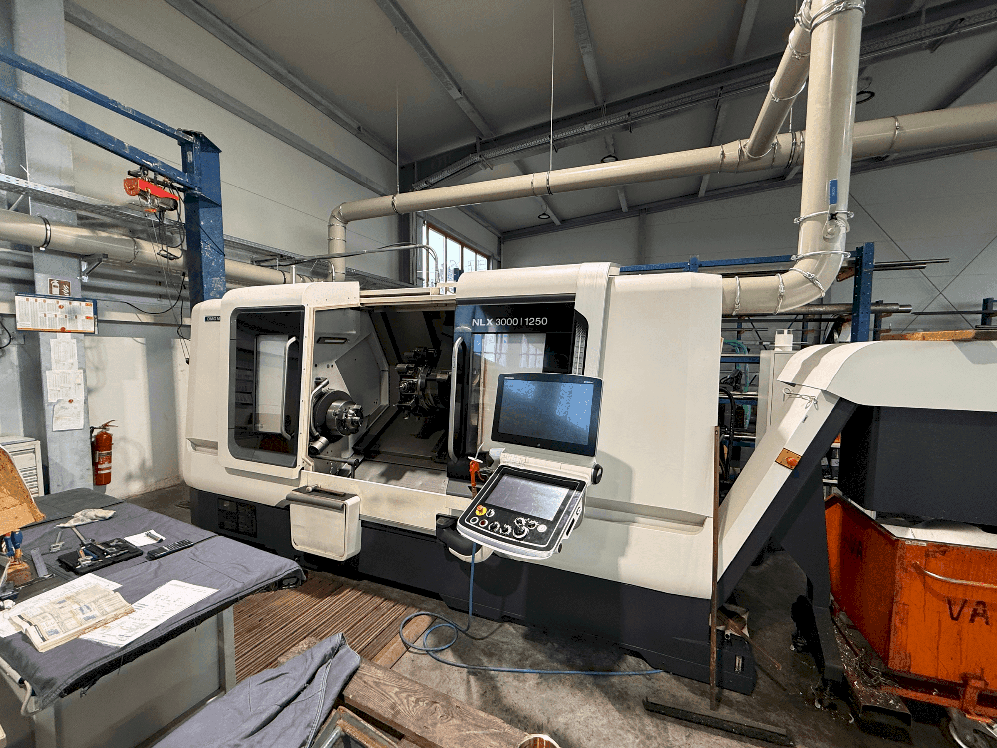 Masina DMG MORI NLX 3000 Y / 1250   eestvaade