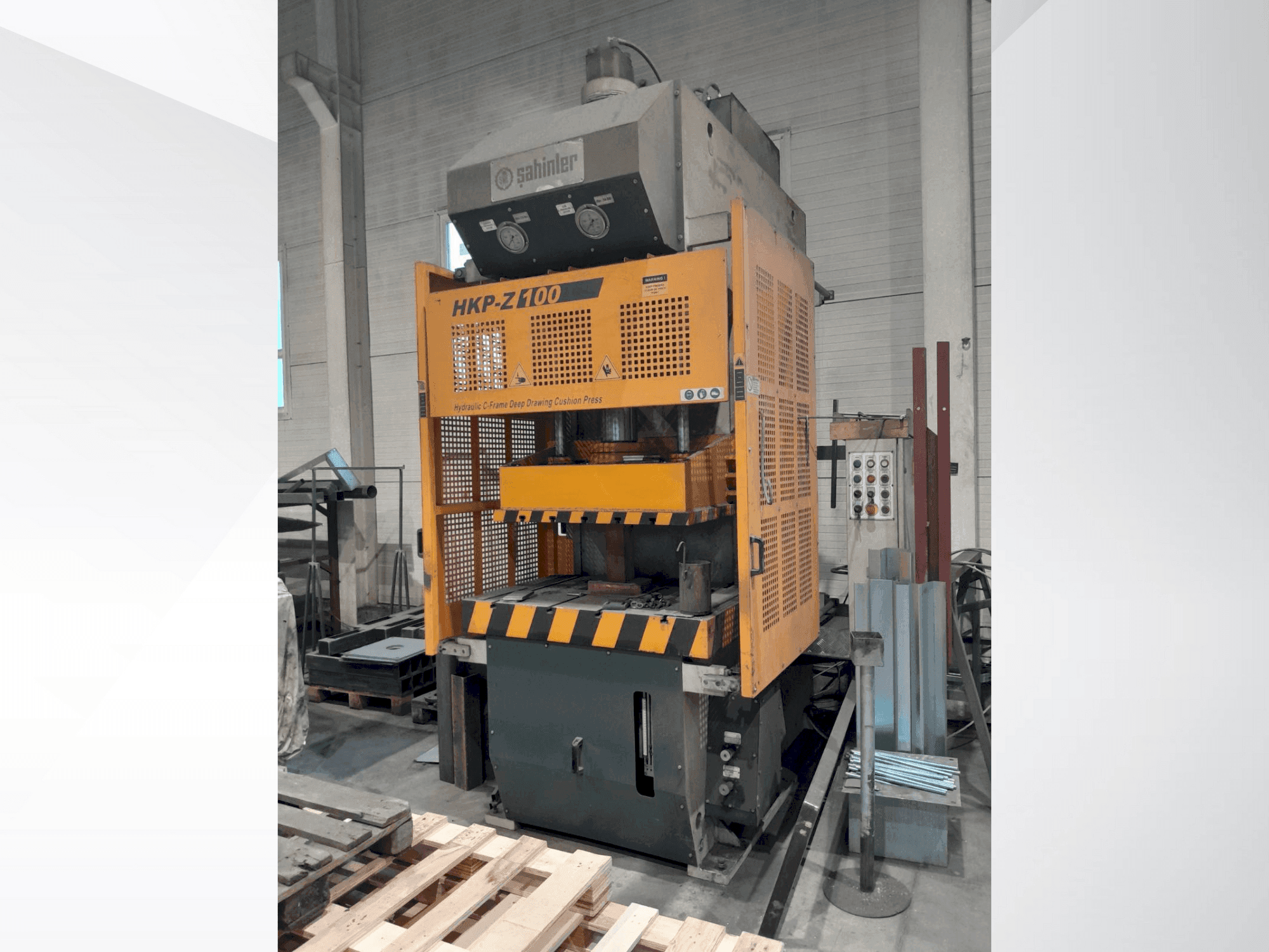 Masina Sahinler HKP-Z 100   eestvaade