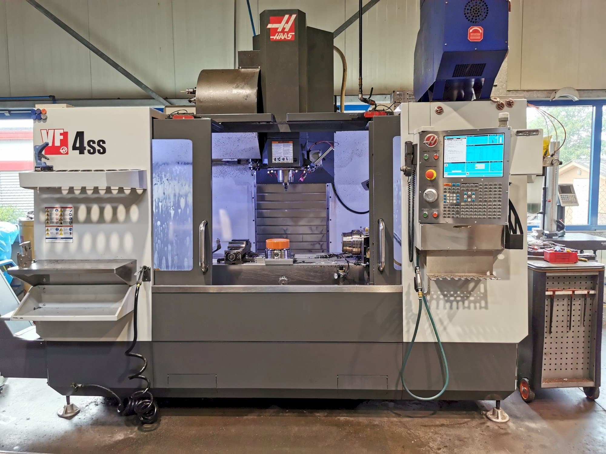 Masina HAAS VF-4SS   eestvaade