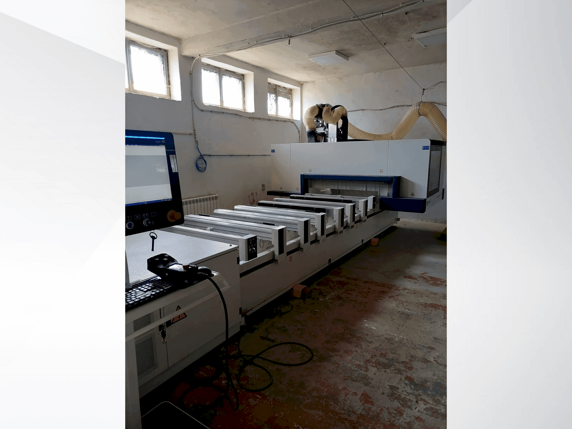 Masina SCM Morbidelli M100   eestvaade