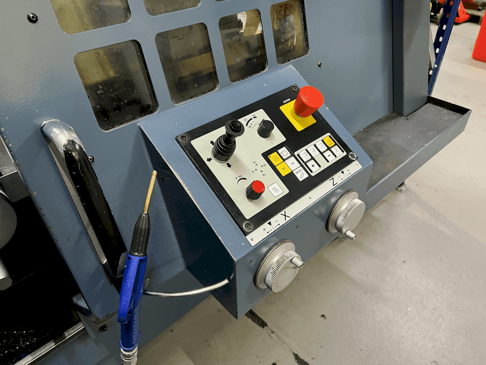 Masina PADOVANI E255/1500   eestvaade