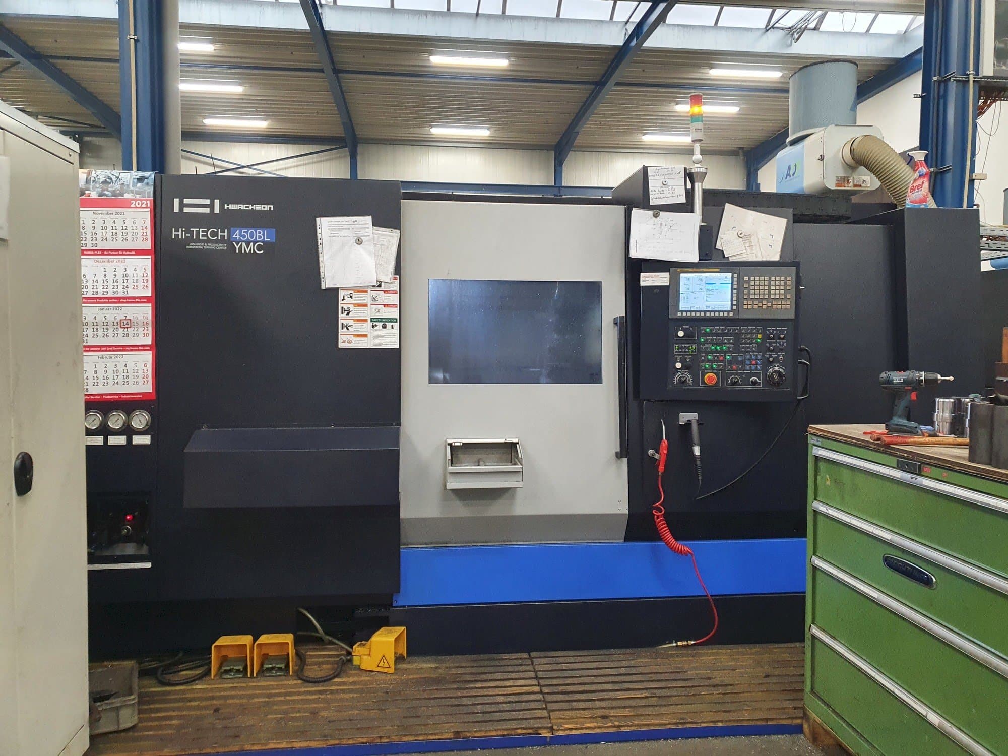 Masina HWACHEON HI-TECH 450BL YMC   eestvaade