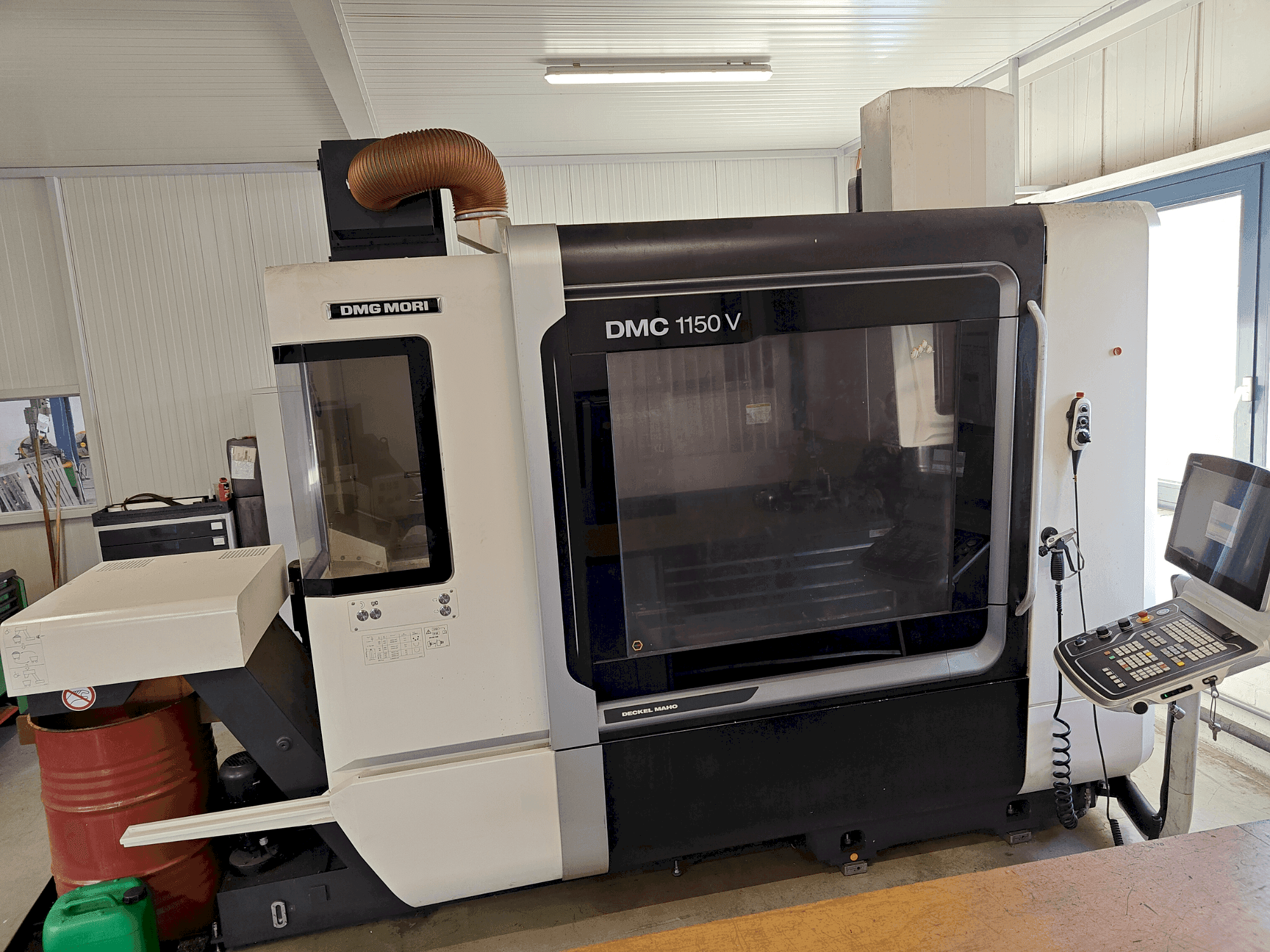 Masina DMG MORI DMC 1150 V   eestvaade