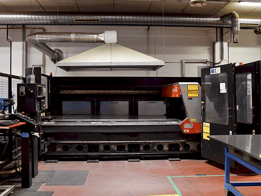 Masina AMADA FO-3015   eestvaade