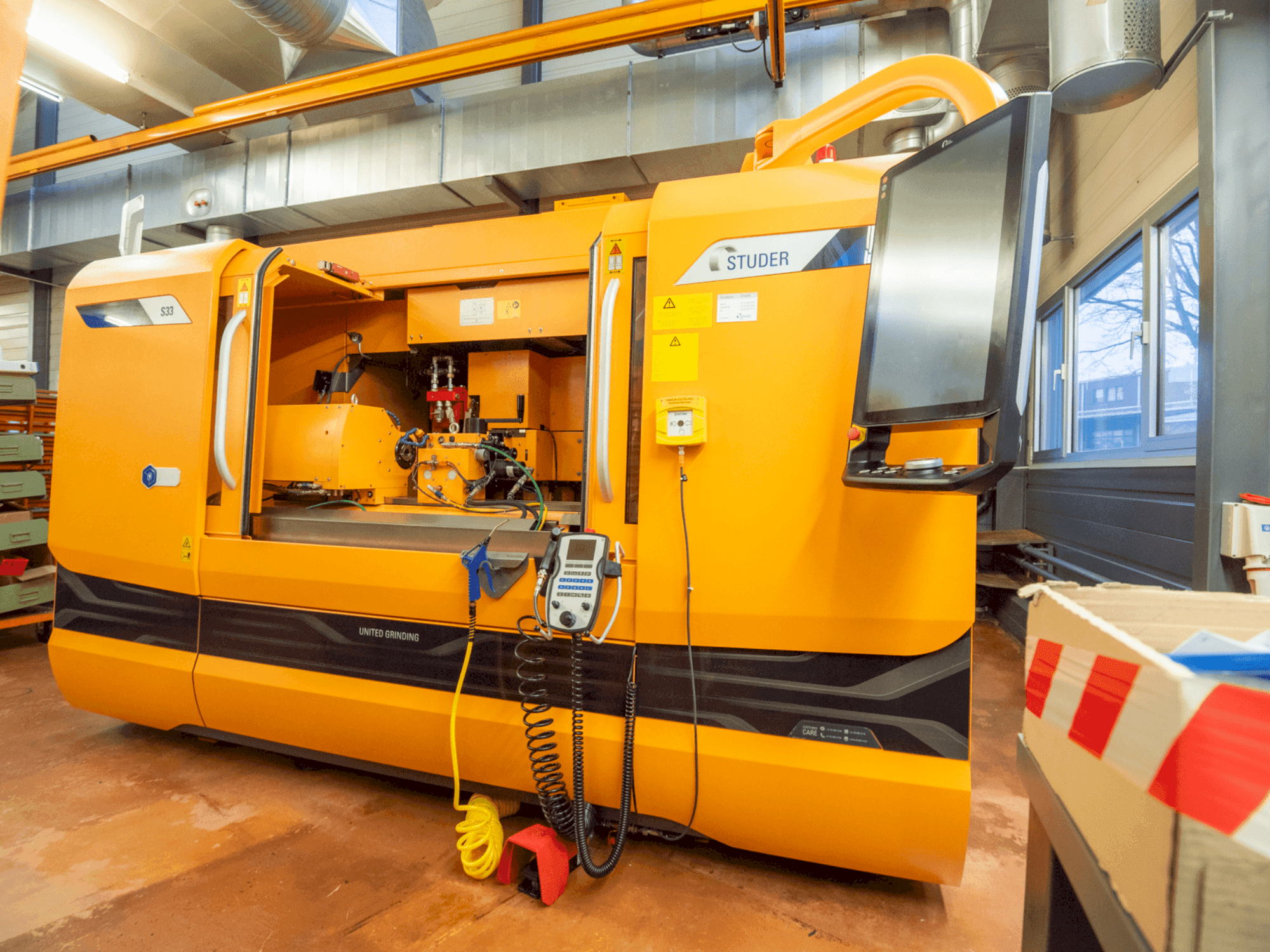 Masina STUDER  S33   eestvaade