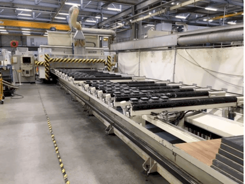 Masina Uniteam 5 achs   vasaku külje vaade