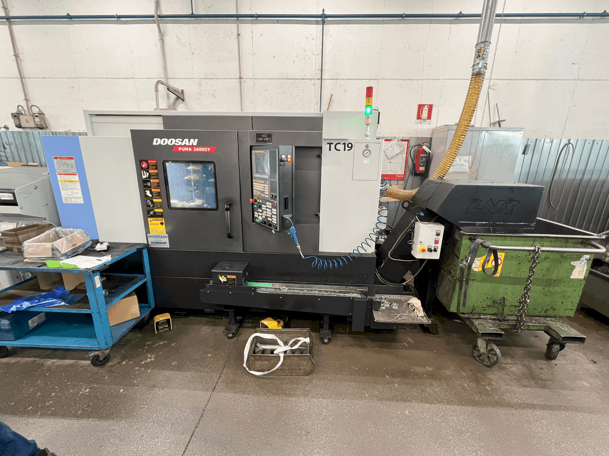 Masina DOOSAN 2600 SY   eestvaade