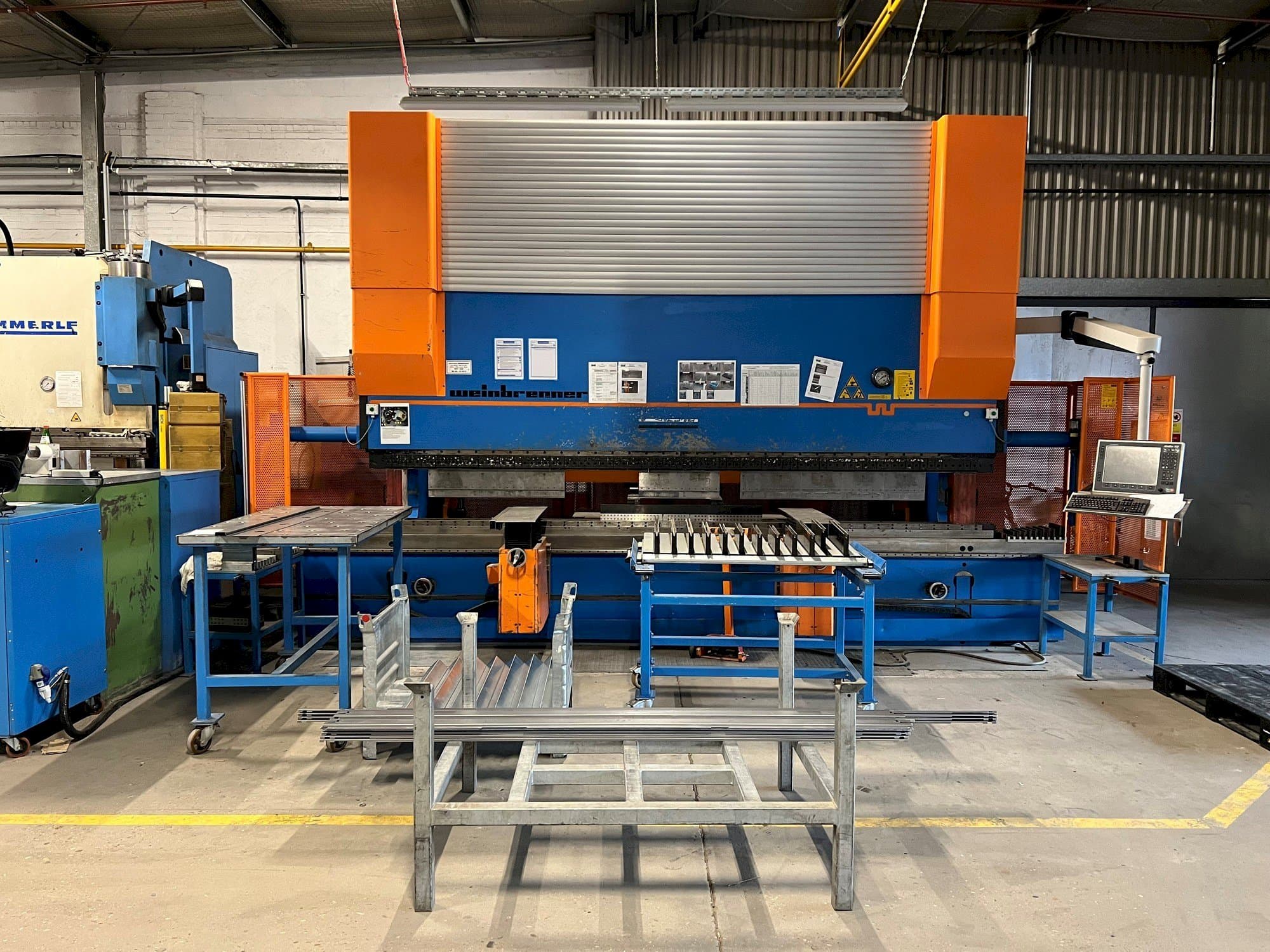 Masina Weinbrenner GP400   eestvaade