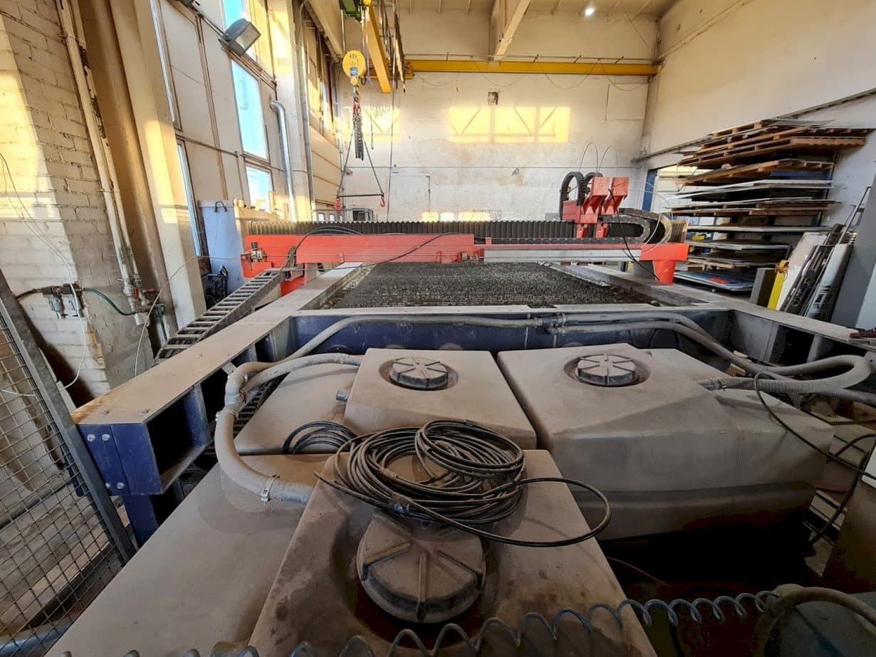 Masina Bystronic ByJet Classic L 6030   eestvaade