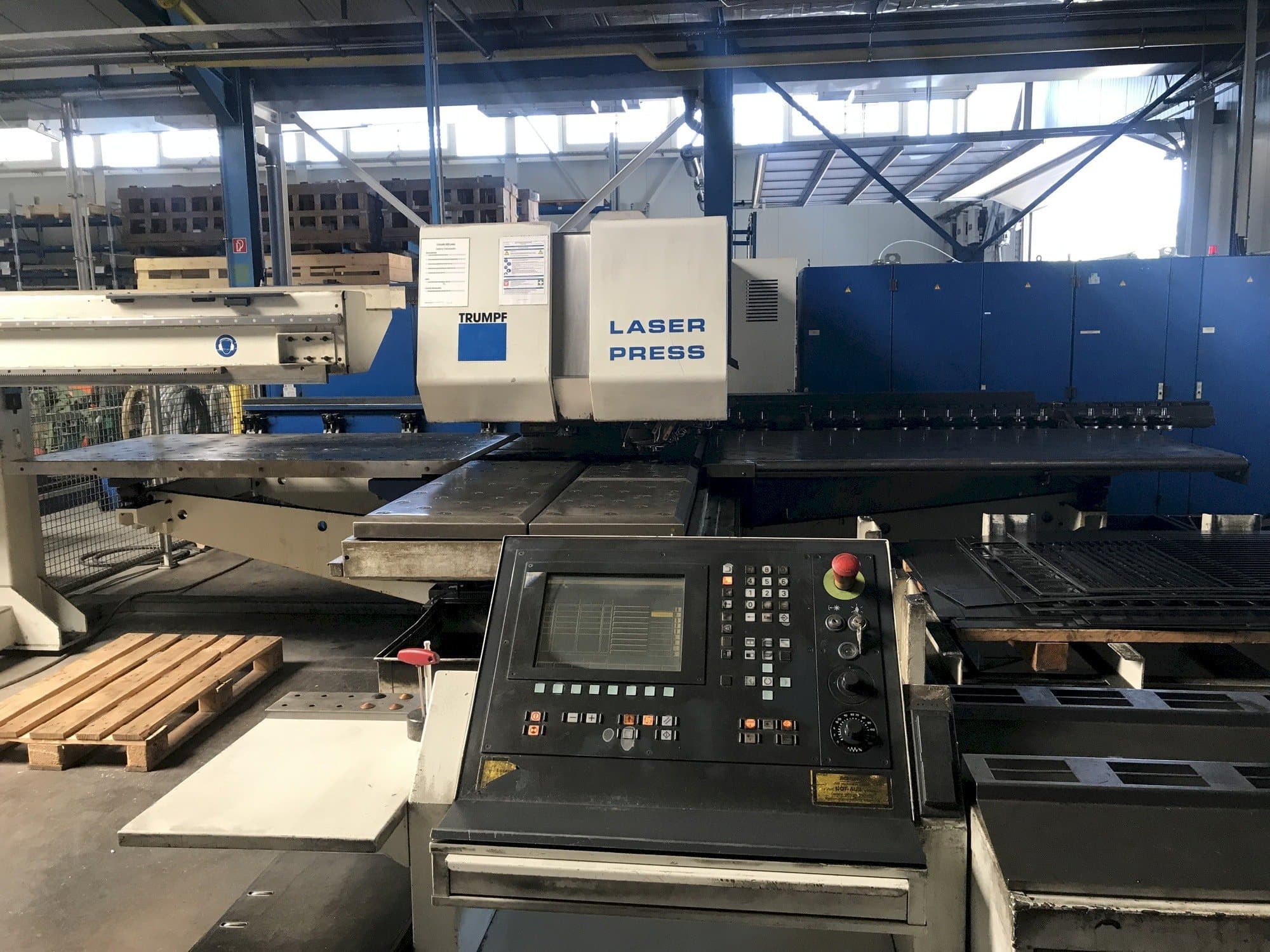Masina Trumpf Trumatic 600L   eestvaade