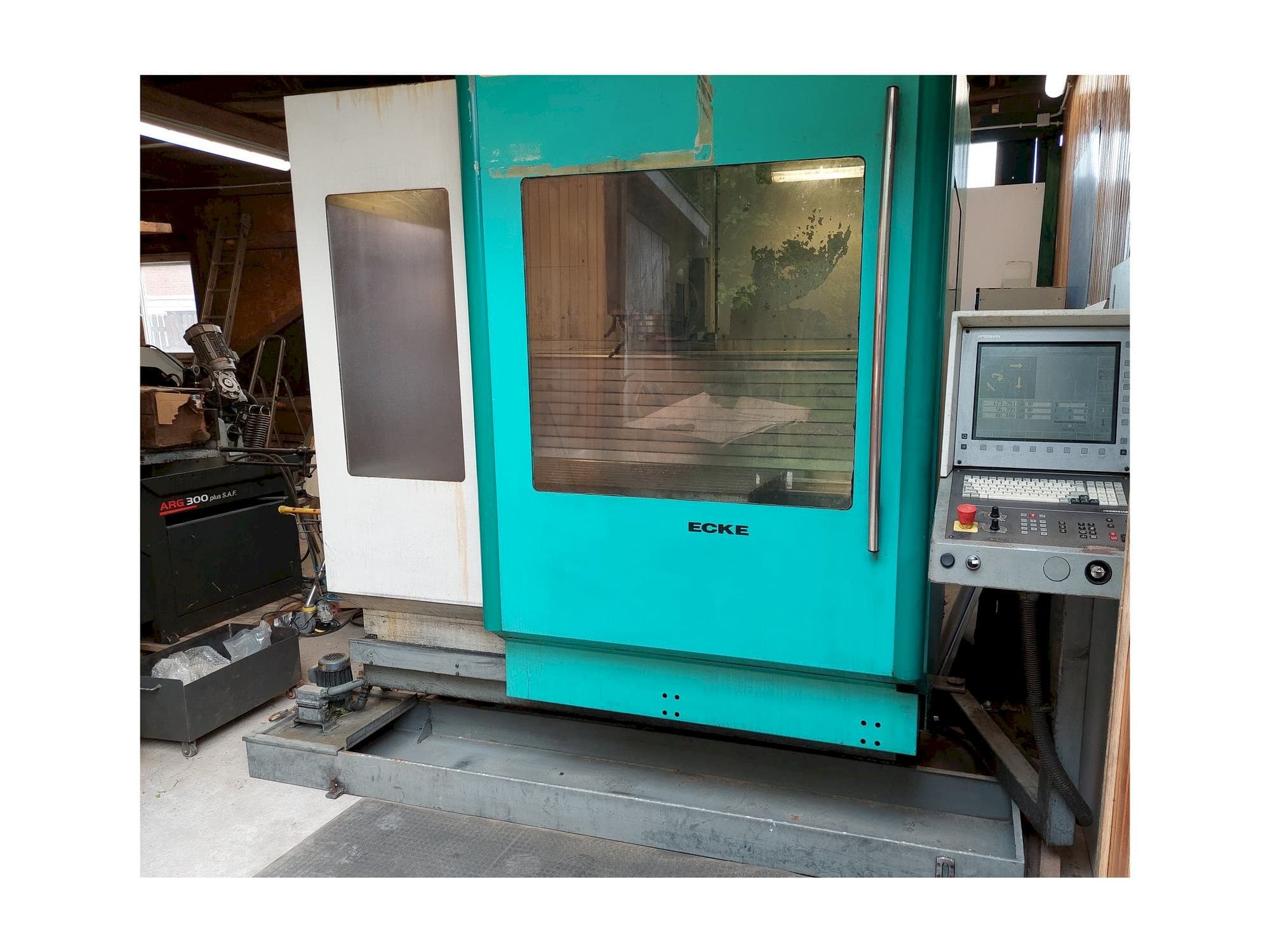 Masina DECKEL MAHO DMU 60 E   eestvaade