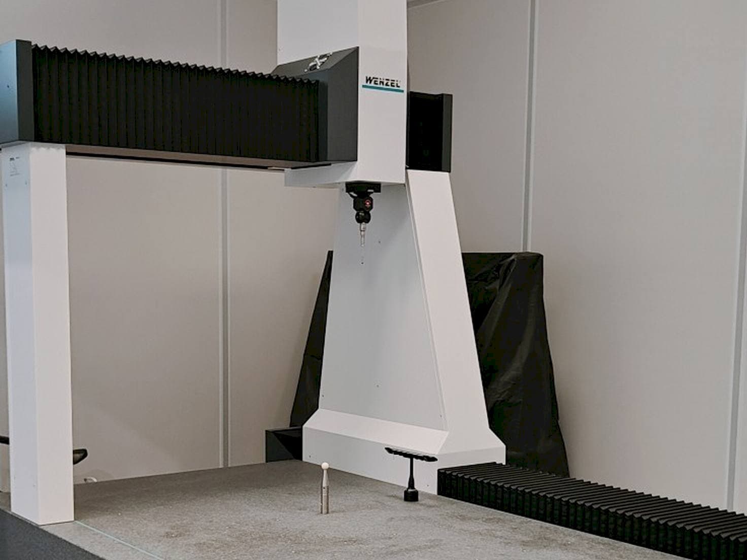 Masina Wenzel LH 1010   eestvaade