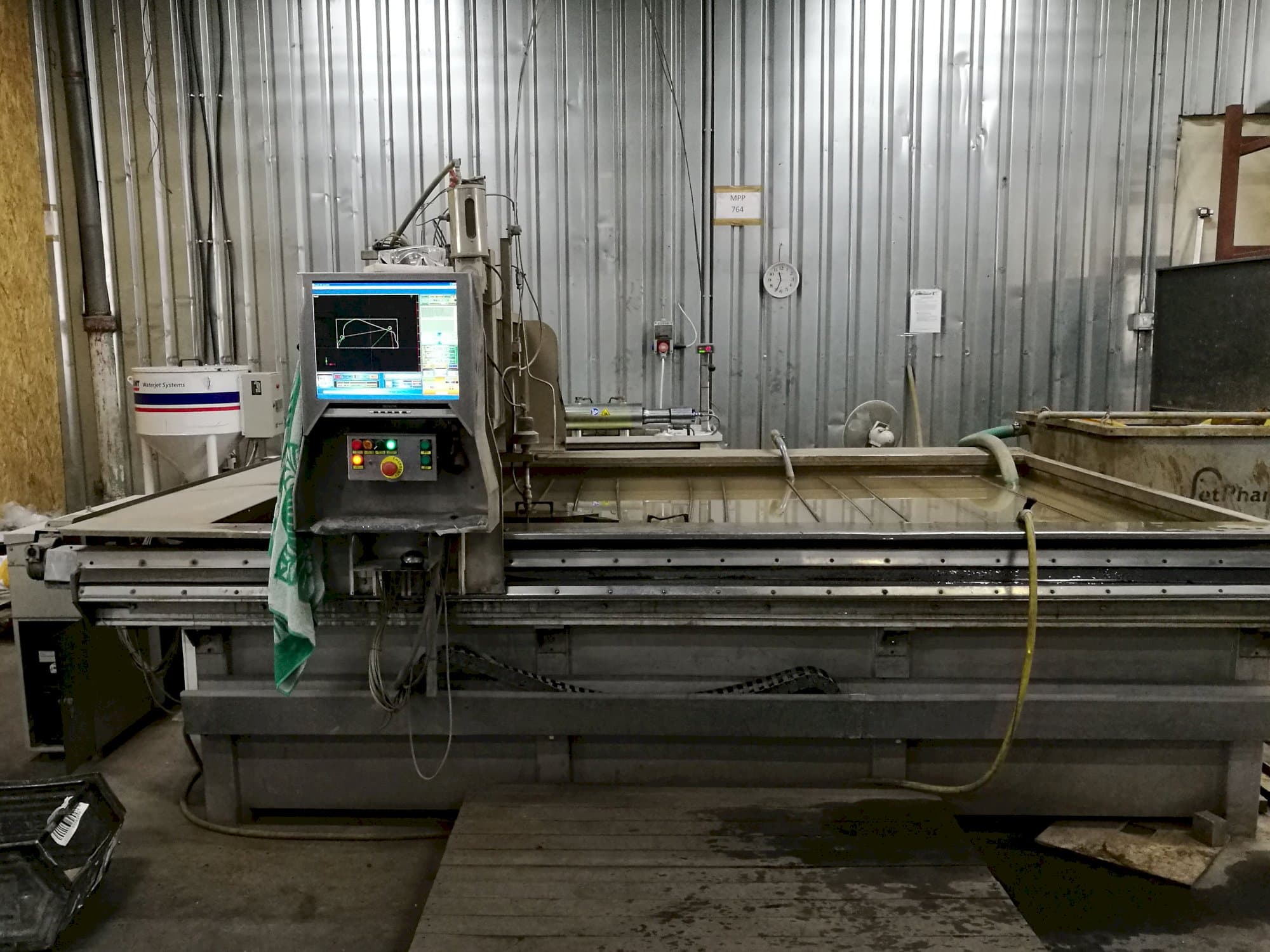 Masina KMT SLV 50 CLSC   eestvaade