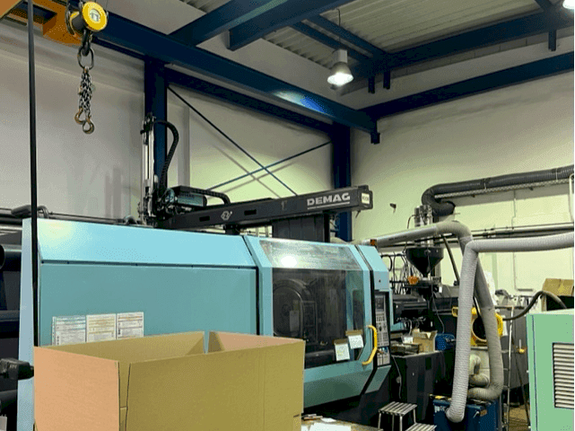 Masina DEMAG 500/900-5200   eestvaade