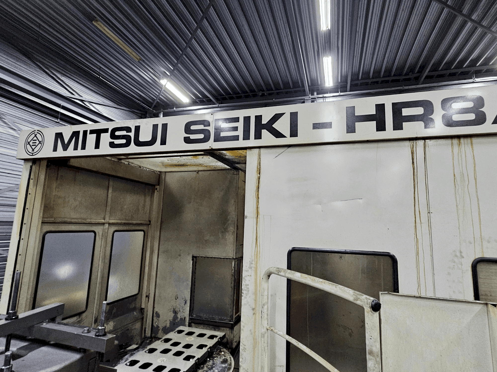 Masina Mitsui Seiki HR8A   eestvaade