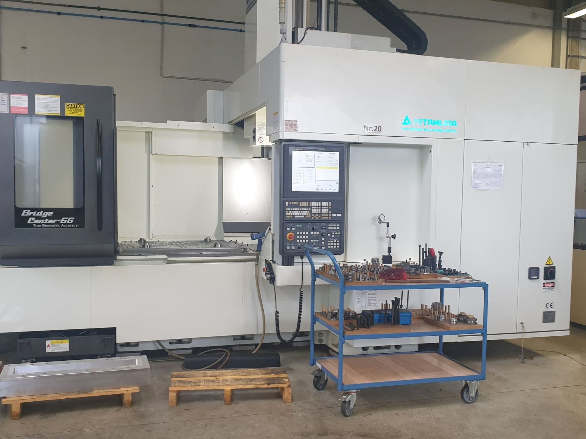 Masina Kitamura Bridge Center 6G   eestvaade