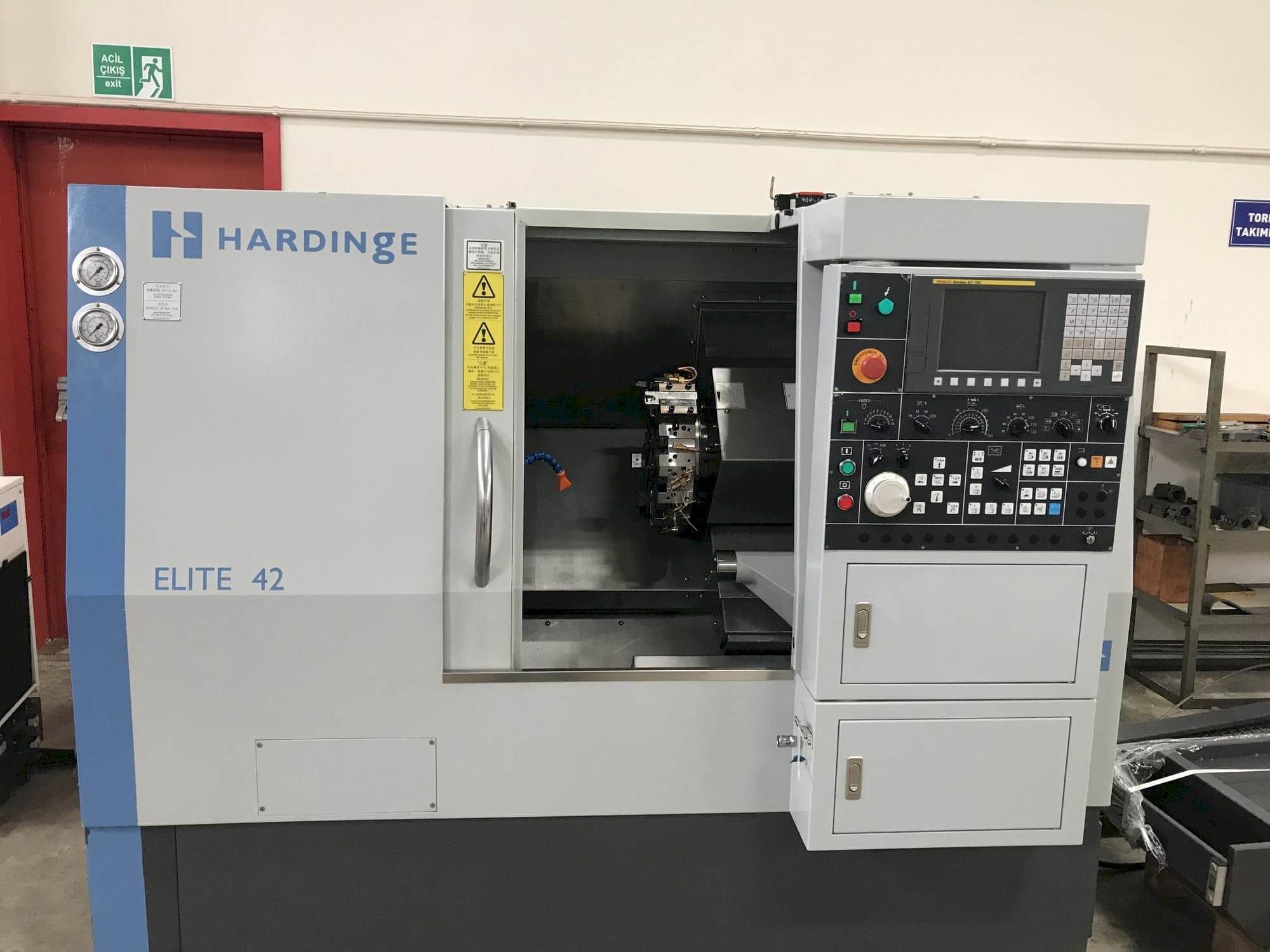 Masina HARDINGE Elite 42   eestvaade