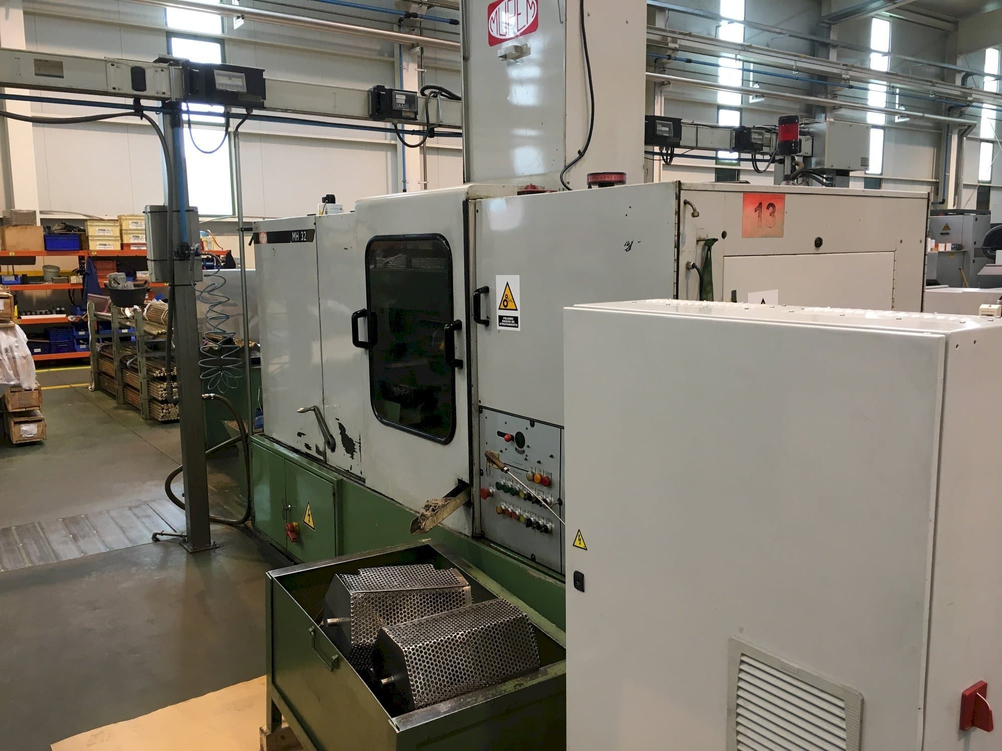 Masina Mupem MH 32   eestvaade