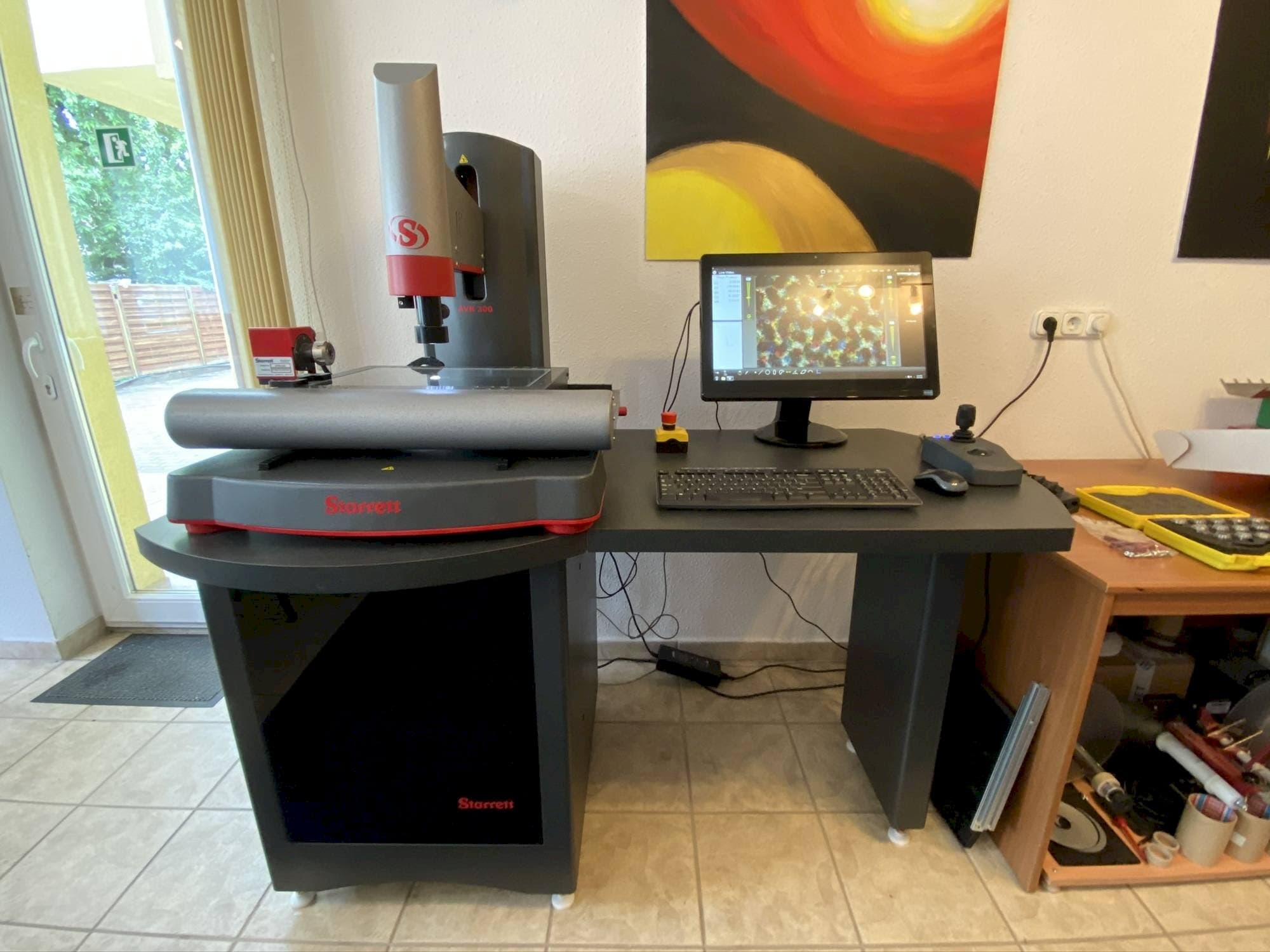 Masina Starrett AVR 300   eestvaade