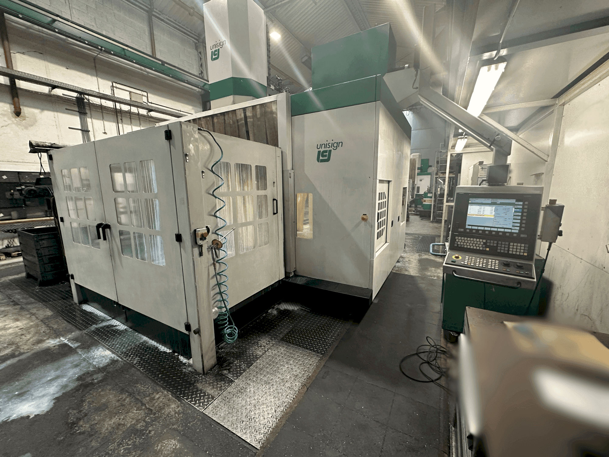 Masina Unisign UNIPORT 6000   eestvaade