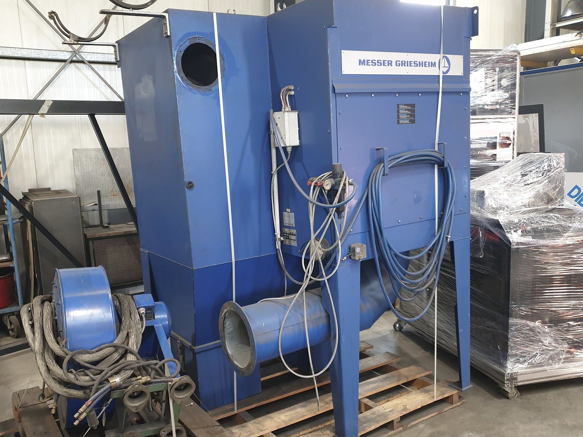 Masina Messer Griesheim CORTA PS 3100  eestvaade