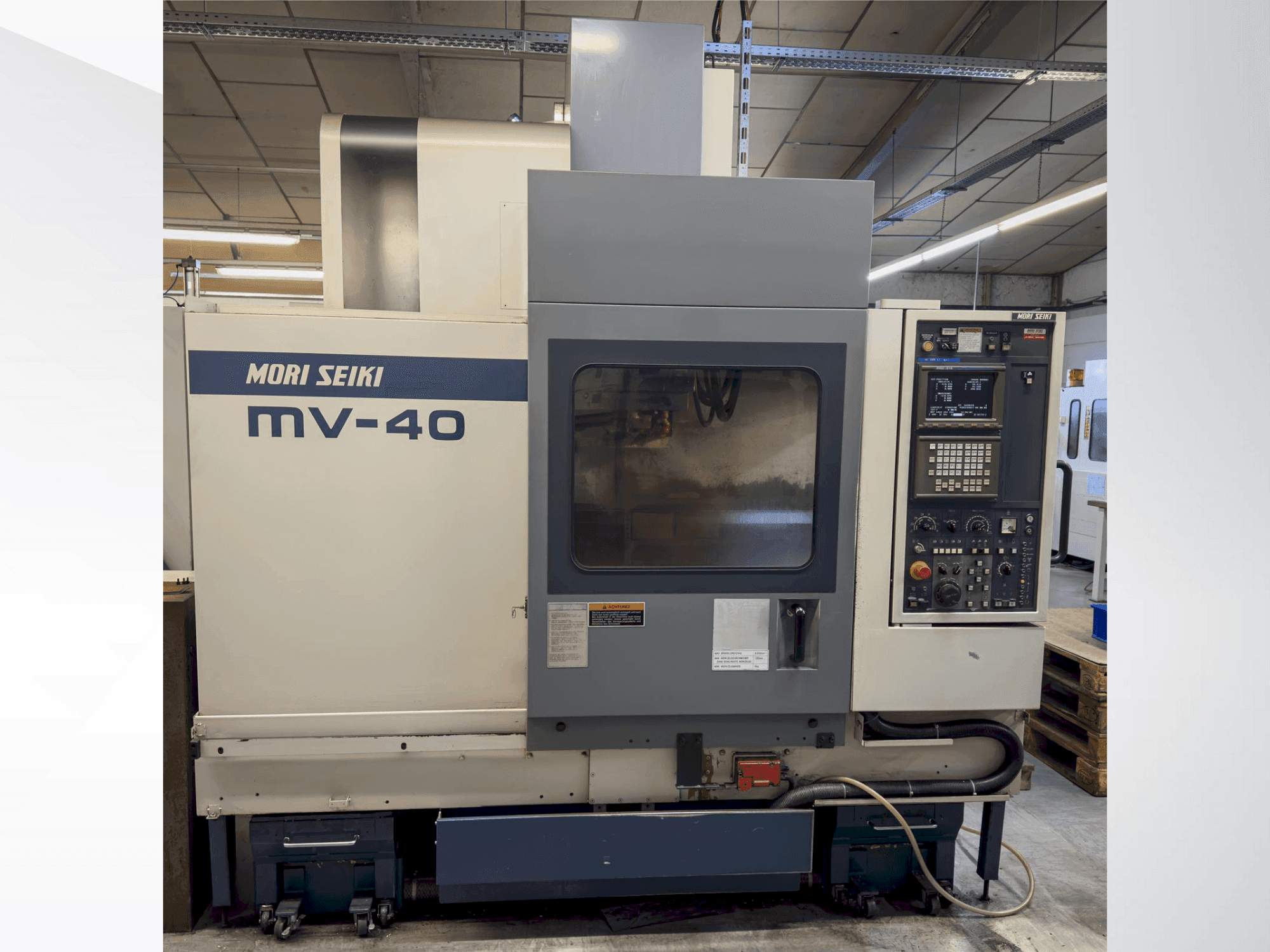 Masina MORI SEIKI MV 40B/40   eestvaade