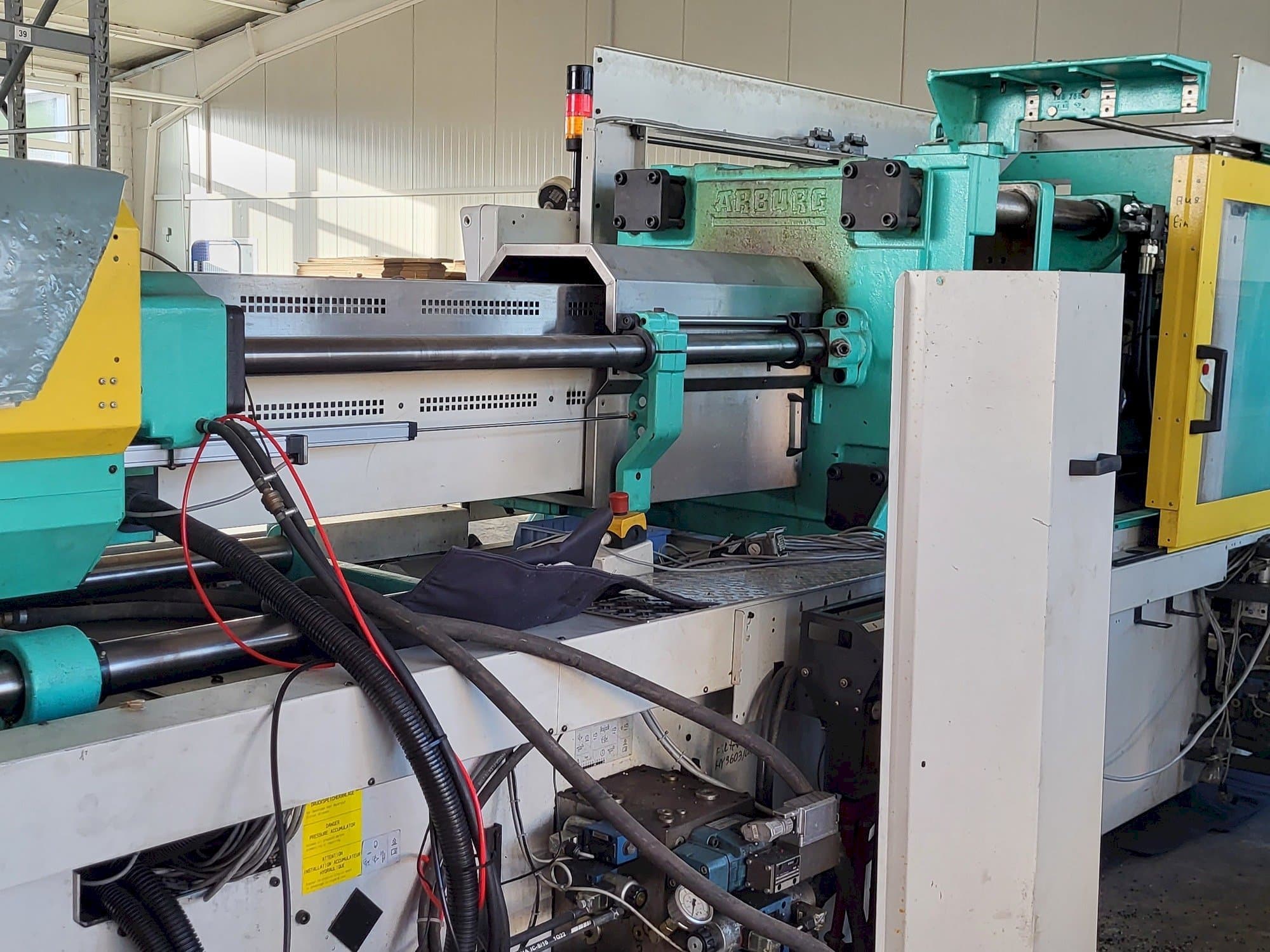 Masinavaade Arburg Allrounder Centex 570C2200-1300   vasakult