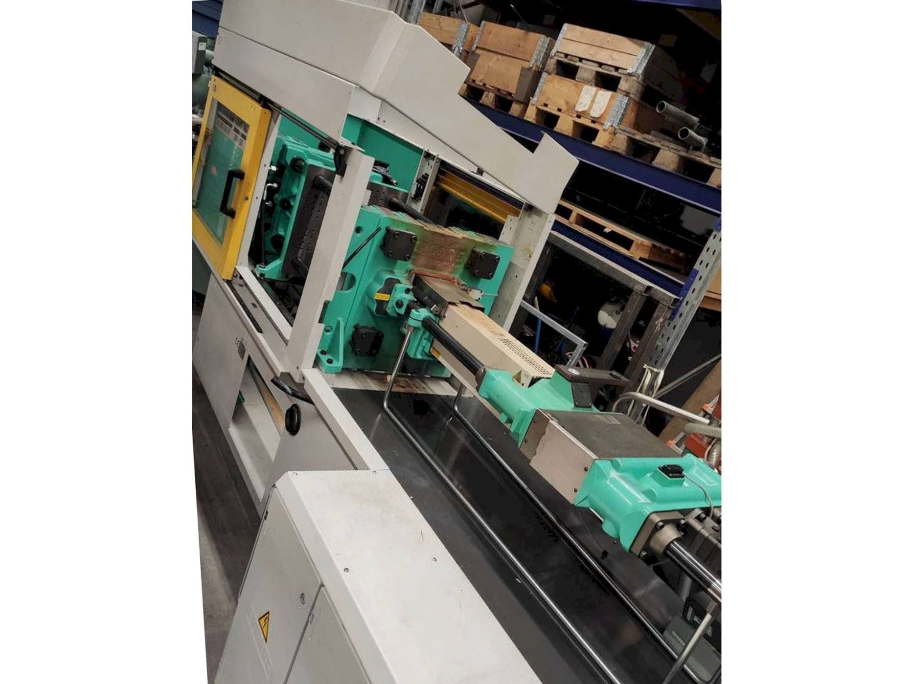 Masina Arburg 370C-800-250   eestvaade