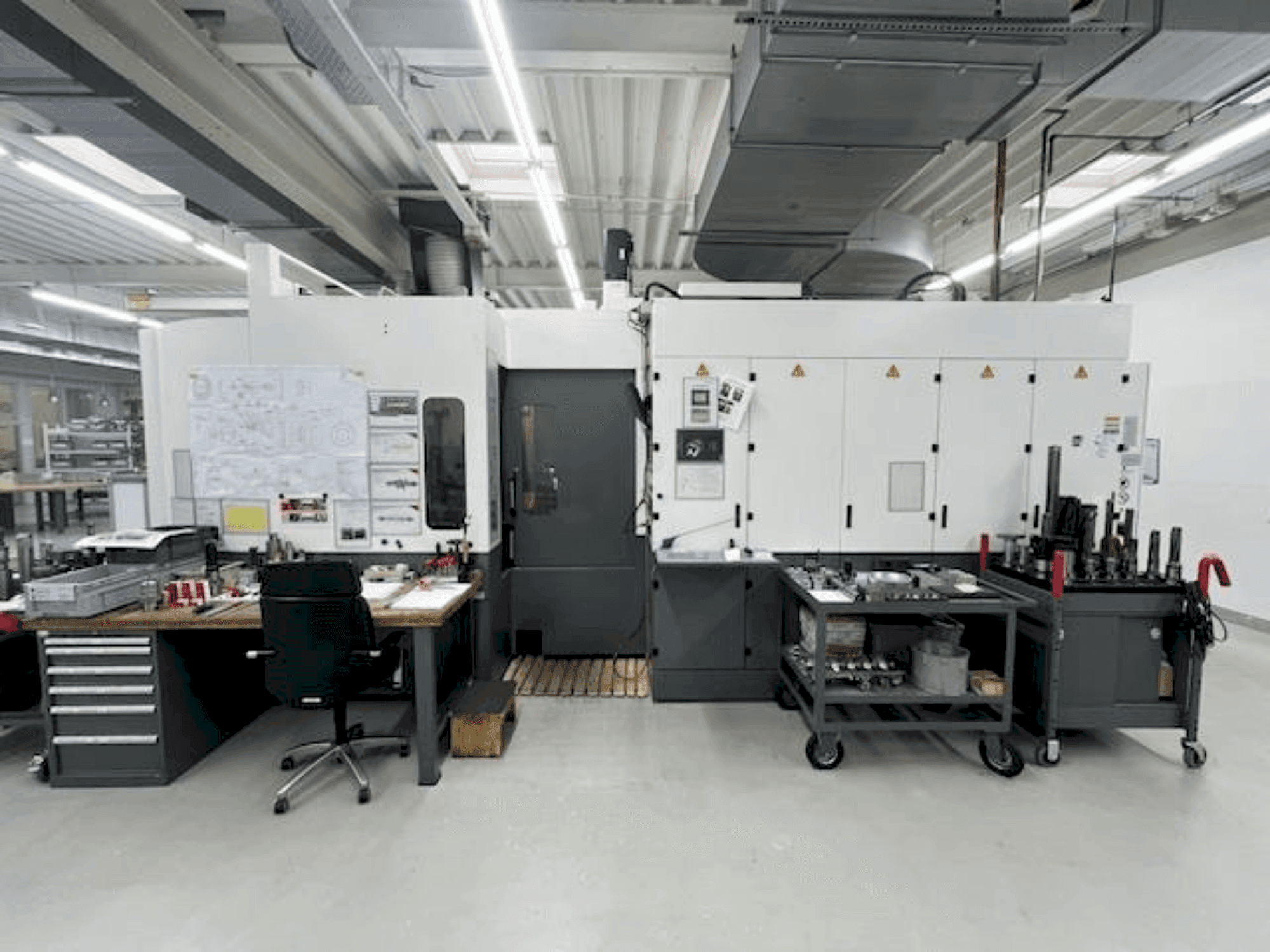 Masina HULLER HILLE Nbh 170   eestvaade