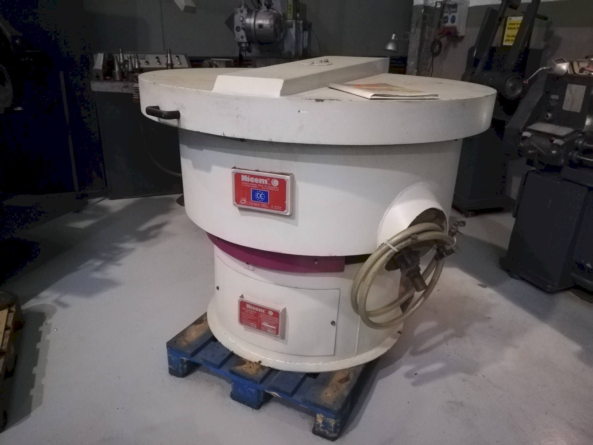 Masina NICEM VIB 250 SM   eestvaade