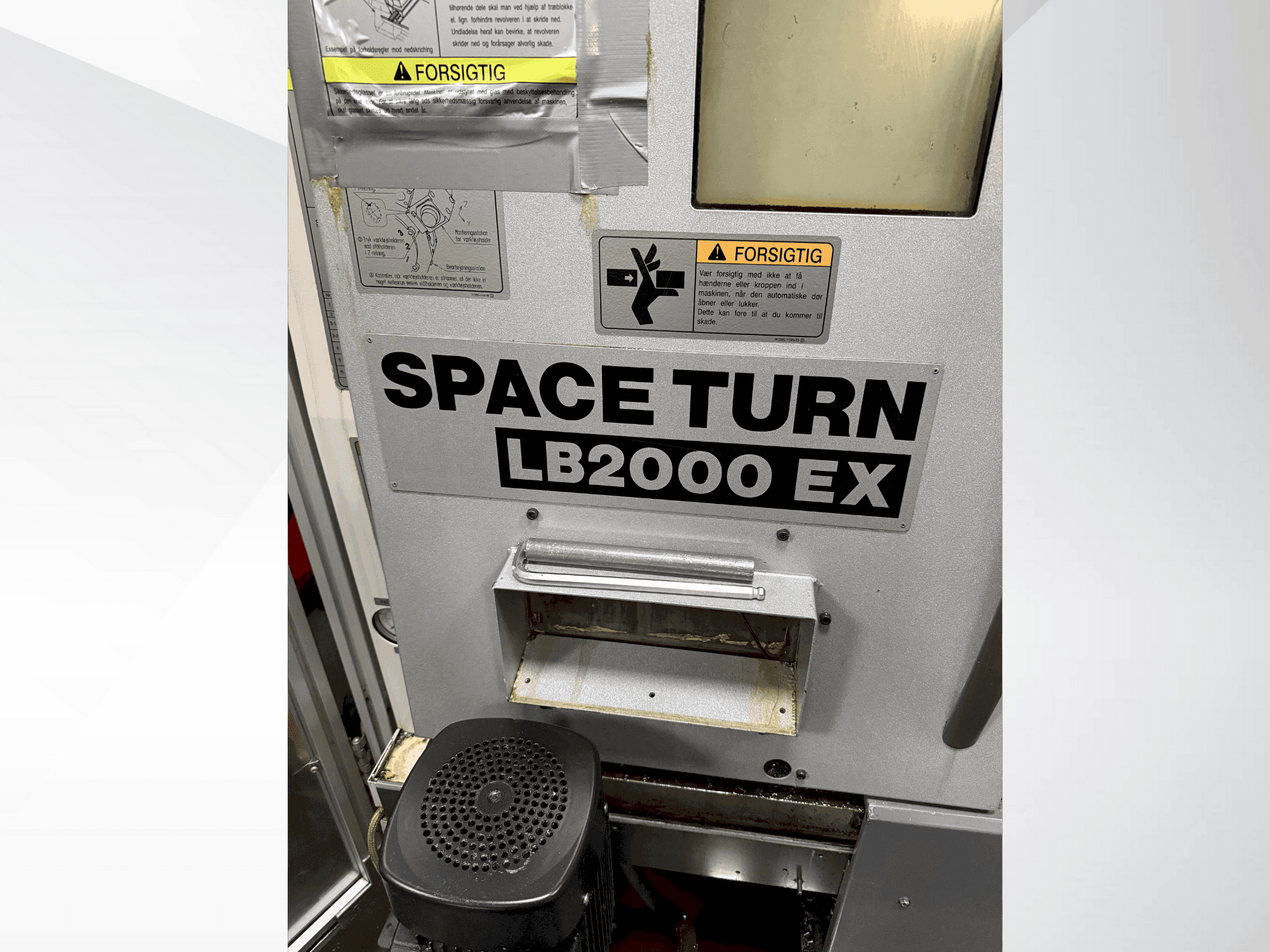Masina Okuma Space Turn LB2000 EX   eestvaade