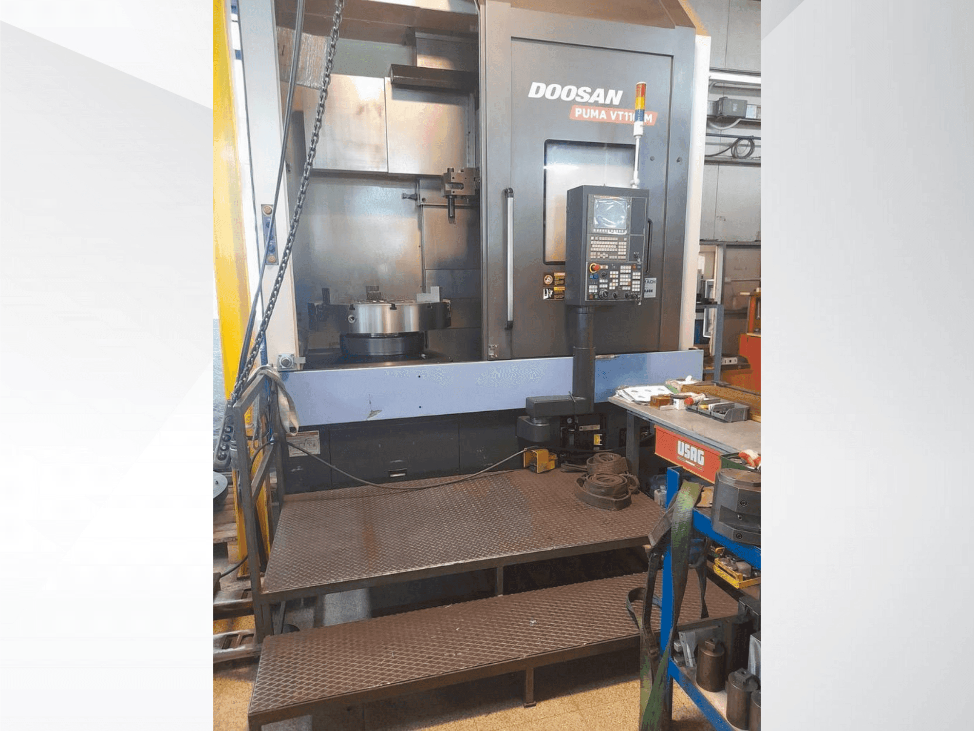 Masina DOOSAN VT1100M   eestvaade