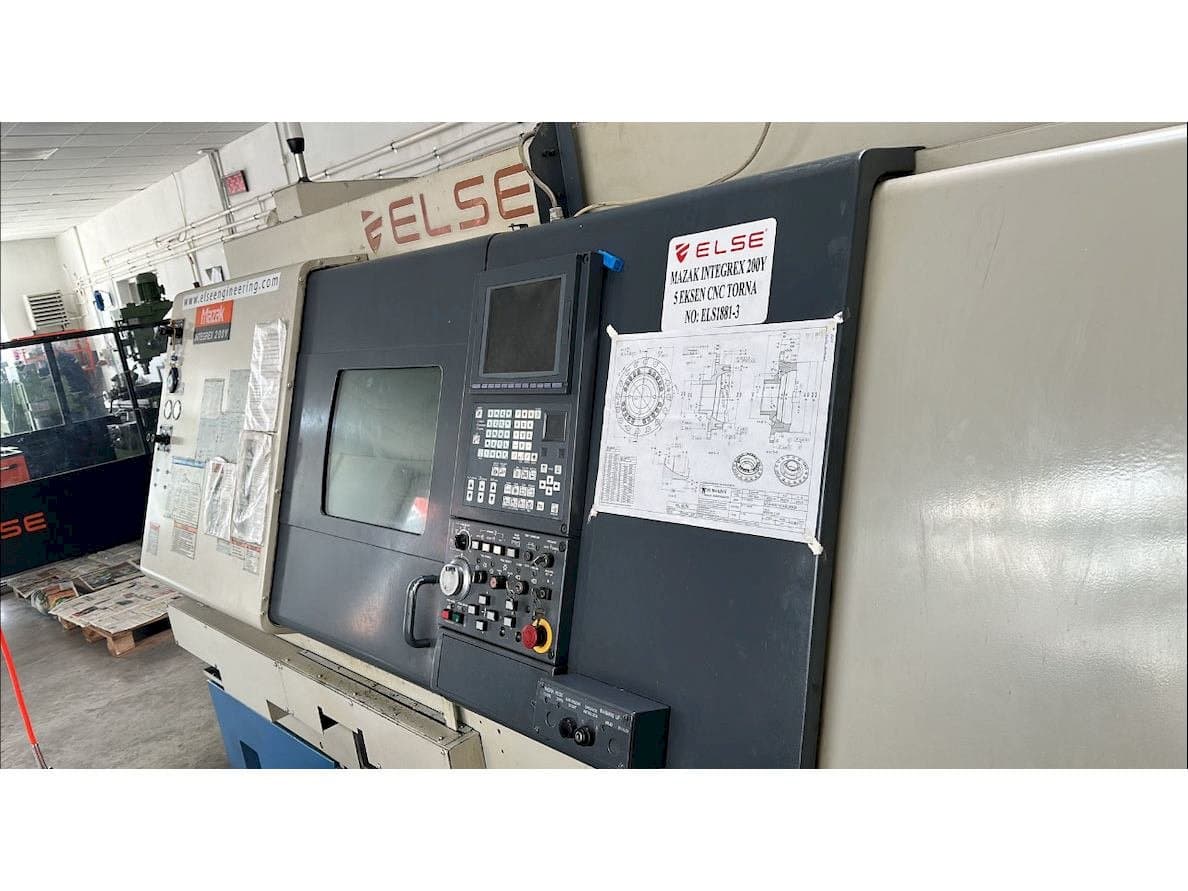 Masina Mazak Integrex 200Y   eestvaade