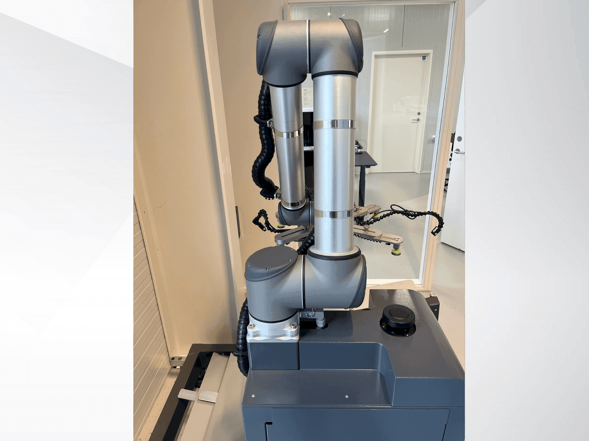 Masina Universal Robots UR10   eestvaade