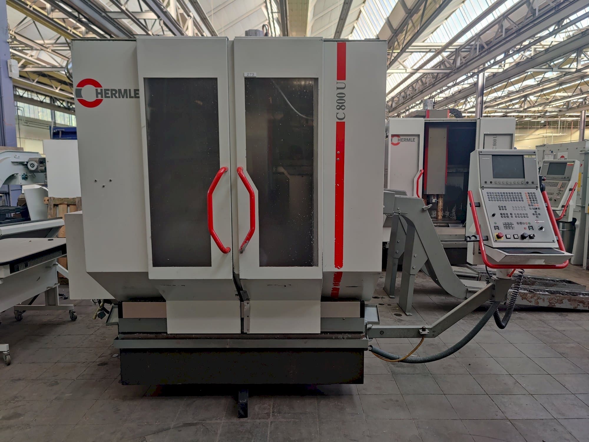 Masina HERMLE C800U   eestvaade