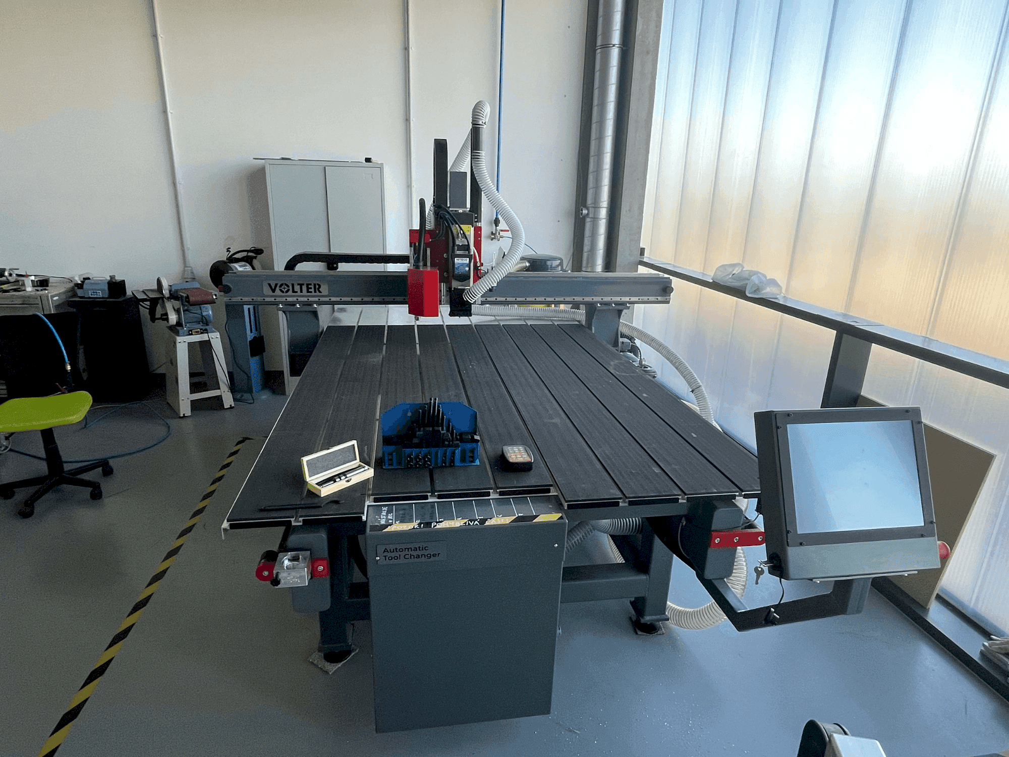 Masina VOLTER L2016   eestvaade