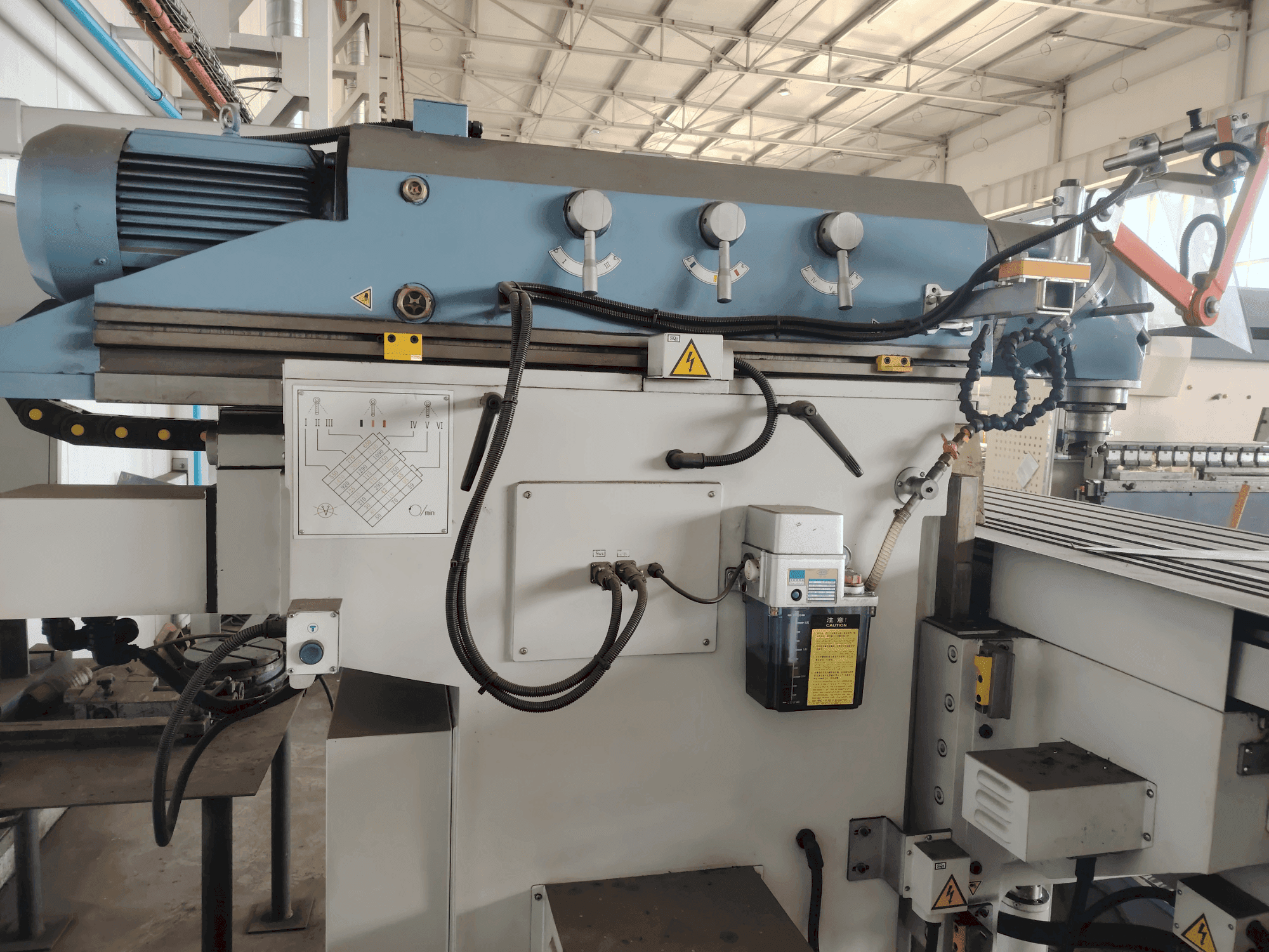 Masina Bernardo Variomill FU 2000E Servo   eestvaade