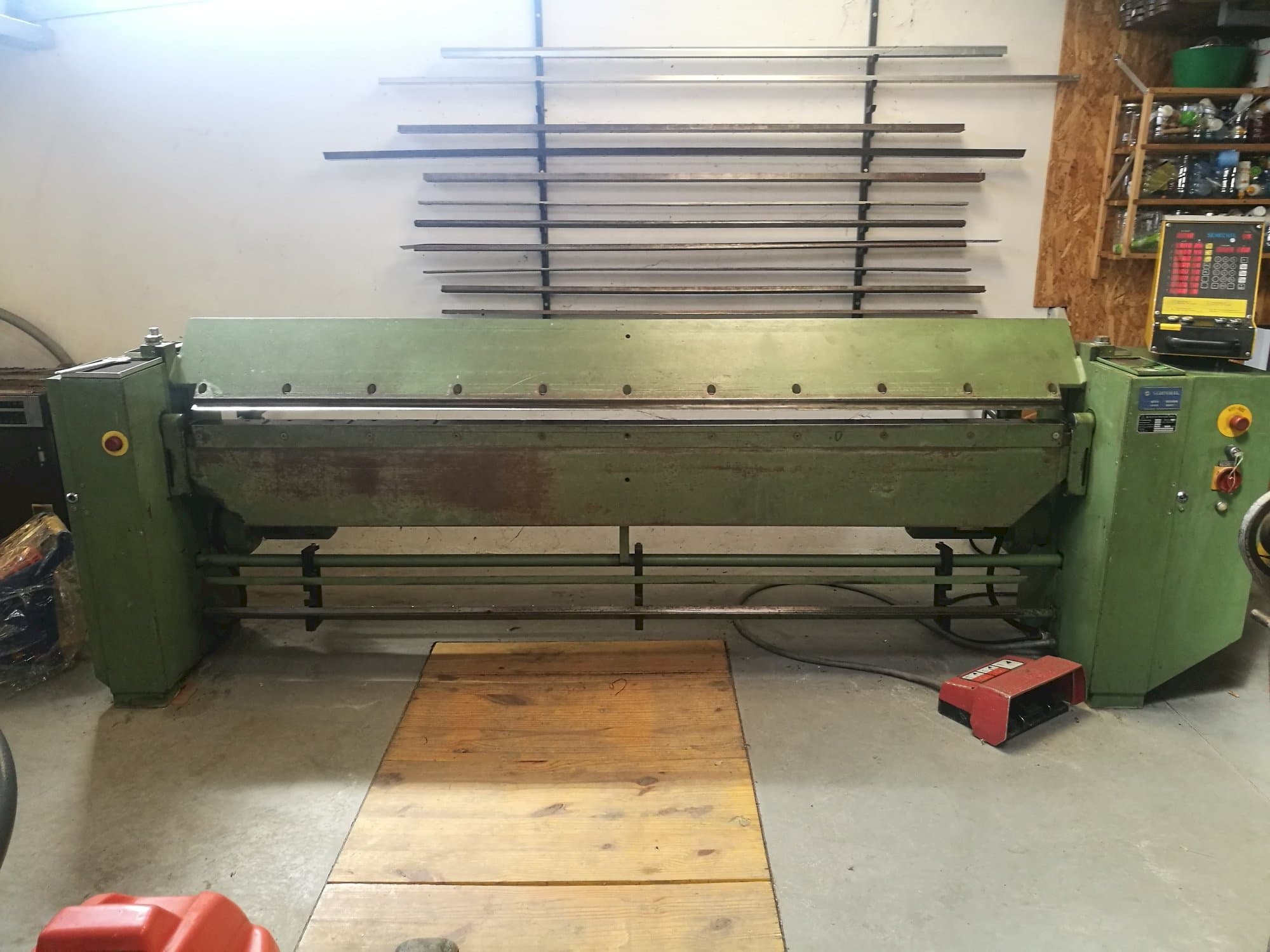 Masina Schechtl MA 250/8   vasaku külje vaade