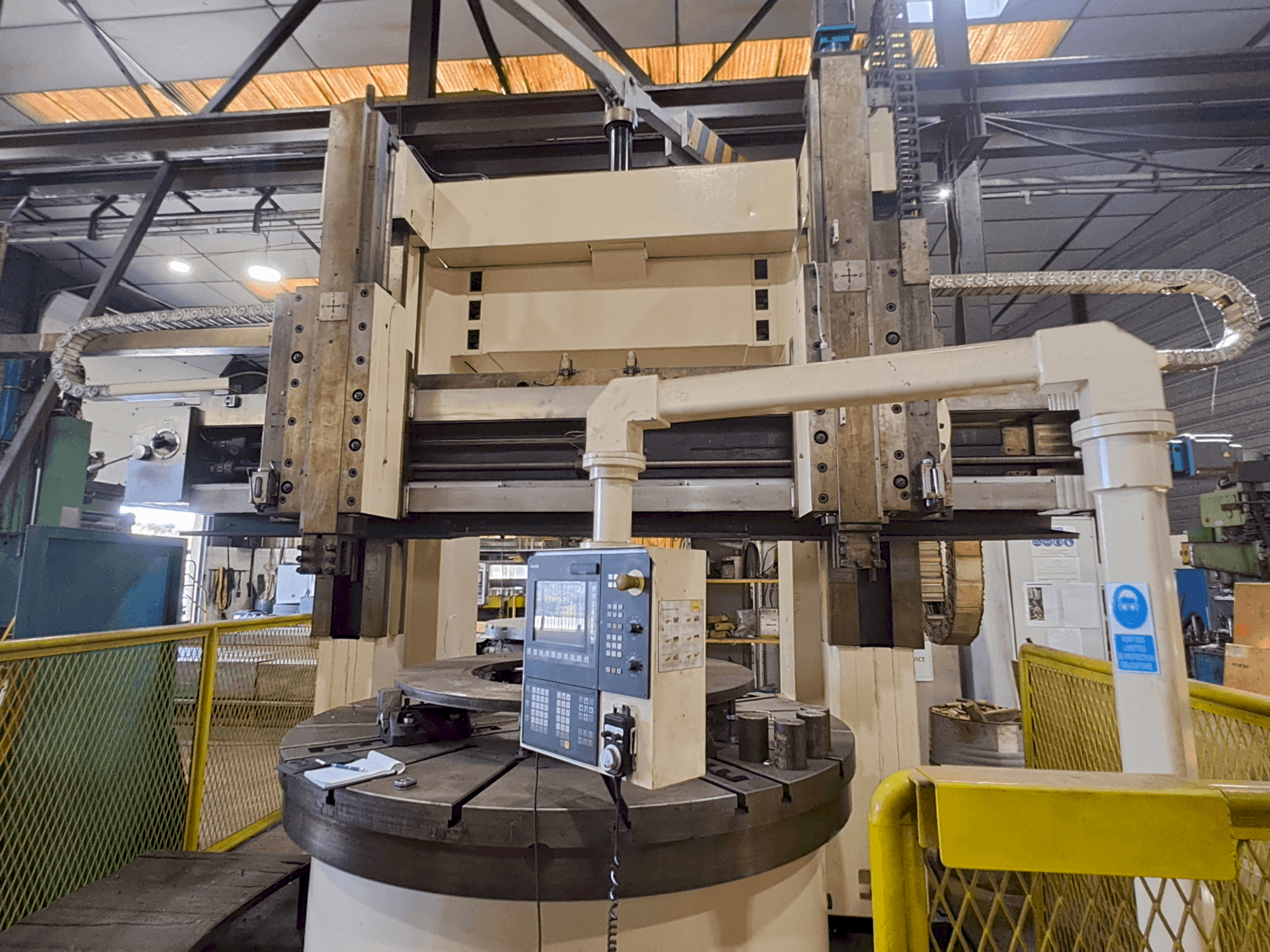 Masina WUXI C 5225x16/10   eestvaade