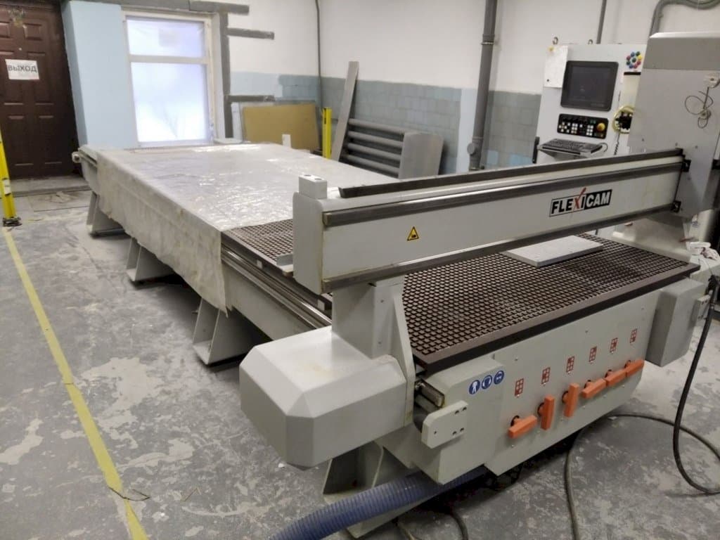 Masina Becker FLEXICAM 1540   eestvaade