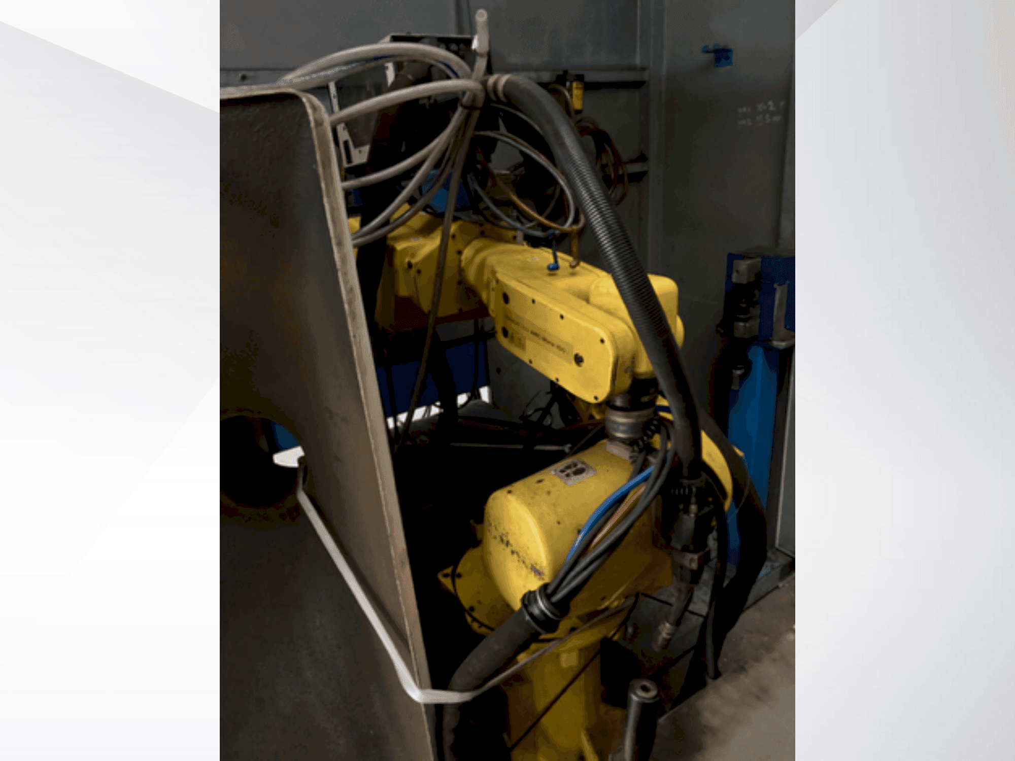 Masina FANUC ARC Mate 100i   eestvaade