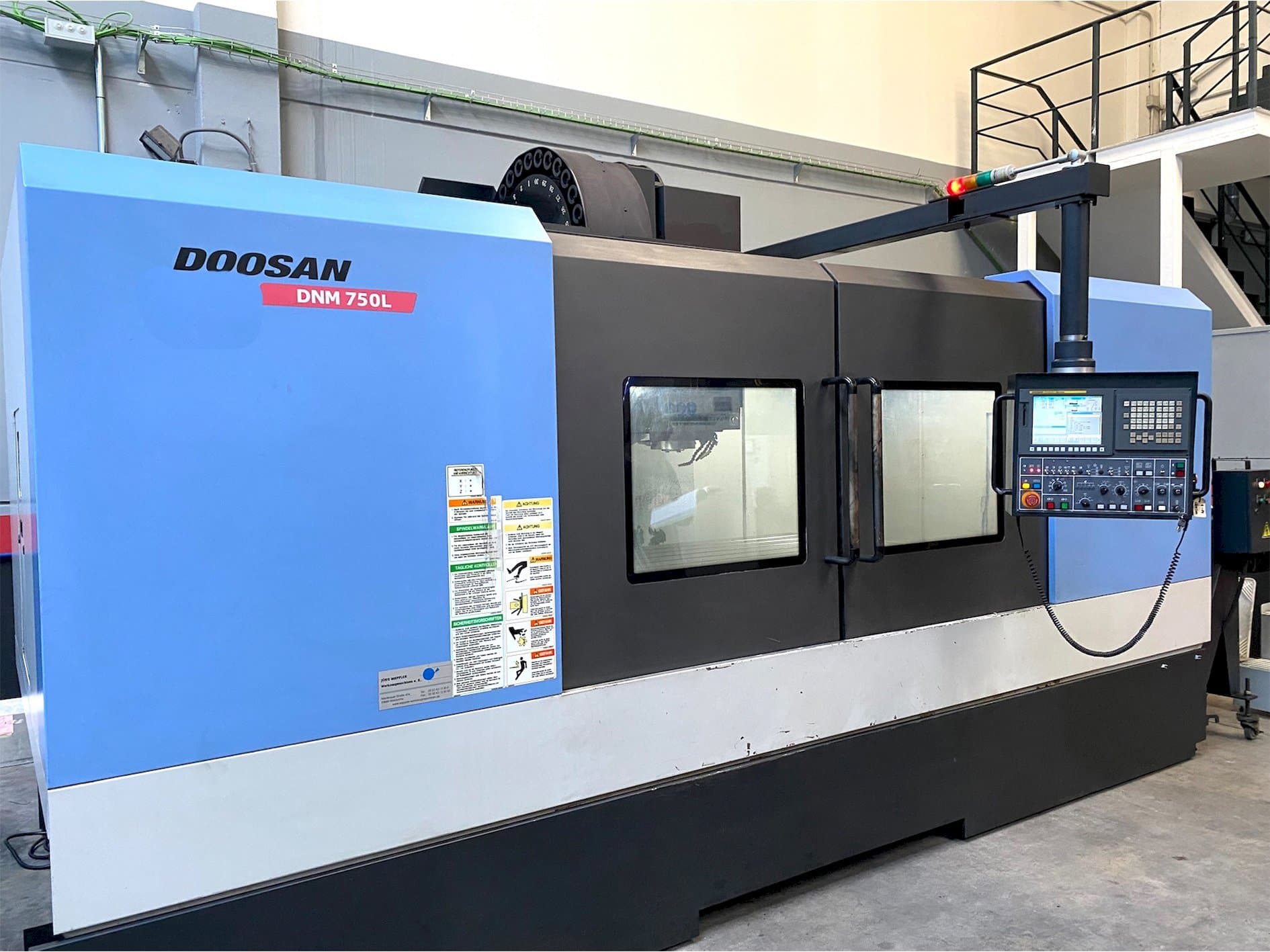 Masina Doosan DNM705L   eestvaade