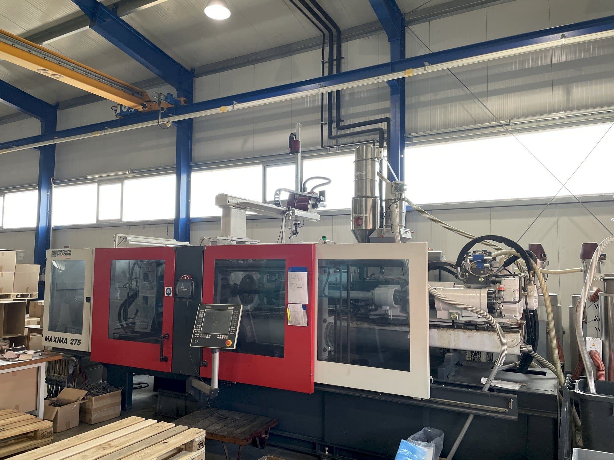 Masina FERROMATIK MILACRON Maxima 275   eestvaade