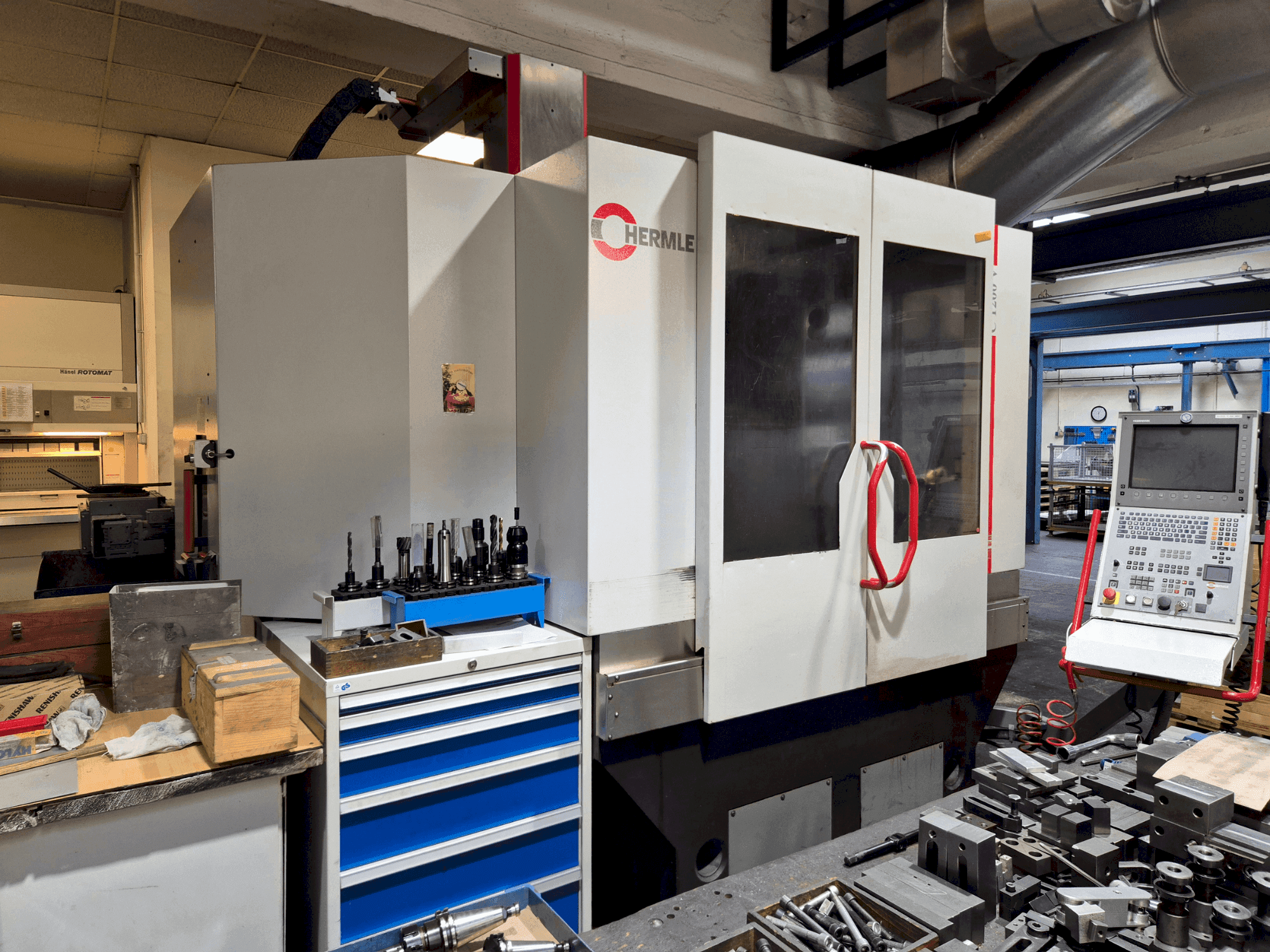 Masina HERMLE C 1200 V   eestvaade