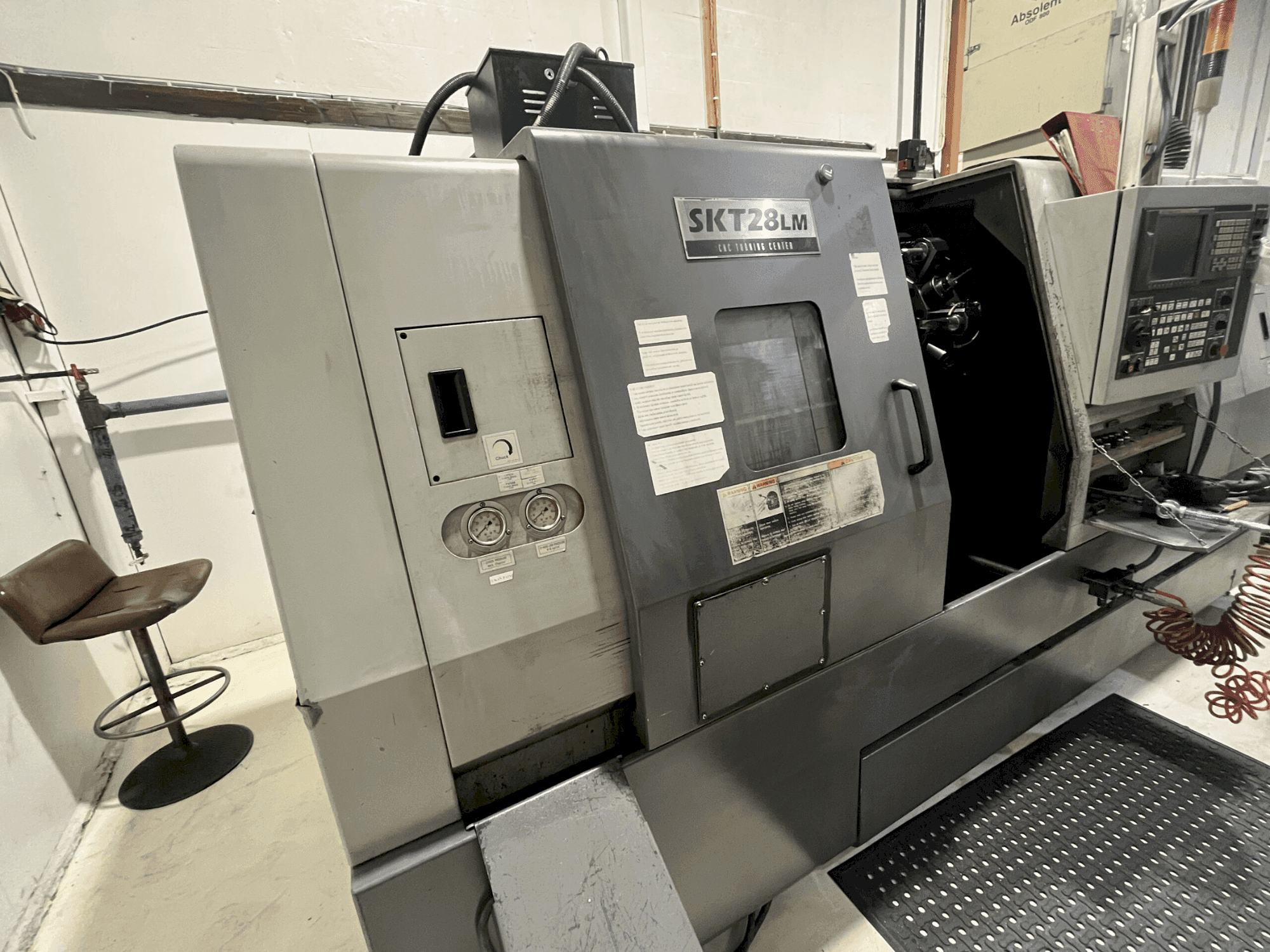 Masina Hyundai Kia SKT 28 LM   eestvaade