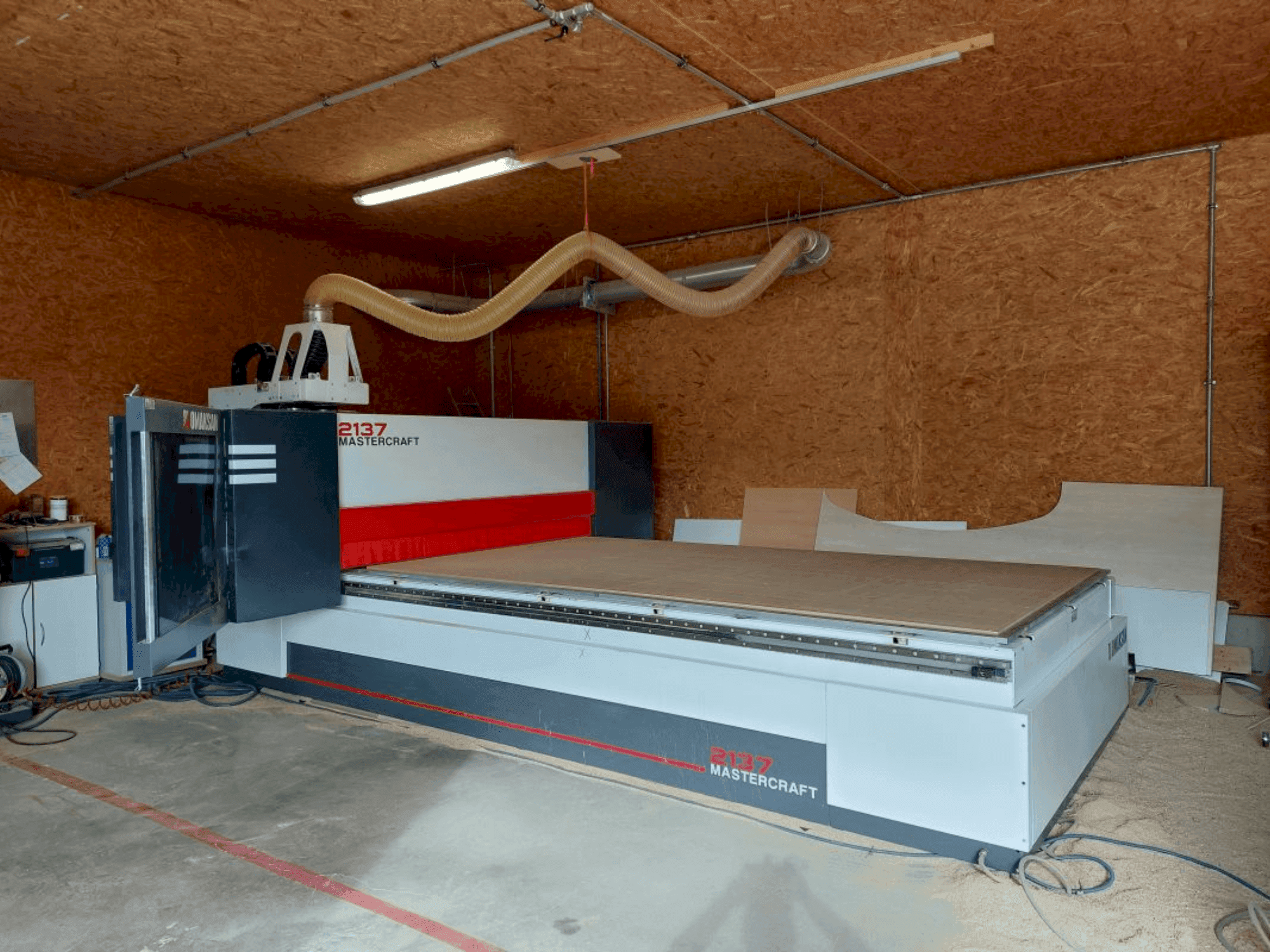 Masina OMAKSAN Mastercraft 217   eestvaade