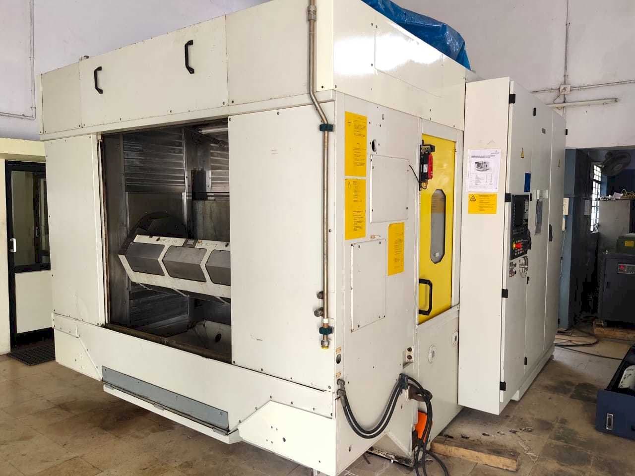 Masina GROB G320   eestvaade