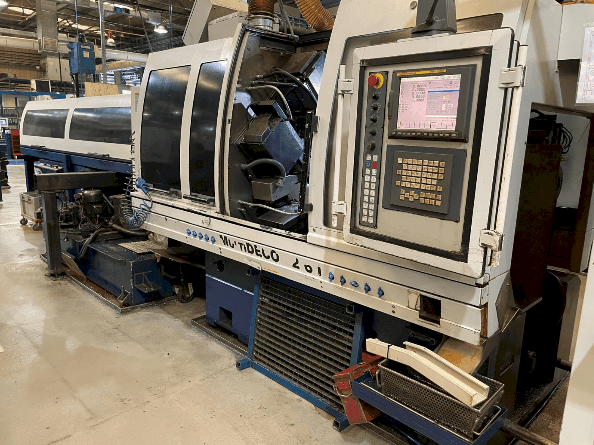 Masina TORNOS MultiDeco 32-6i   eestvaade