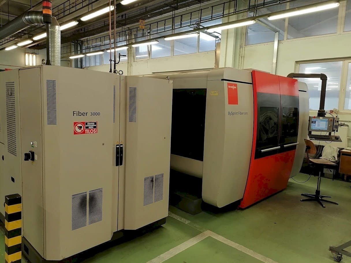 Masina Bystronic BySprint Fiber 3015 eestvaade